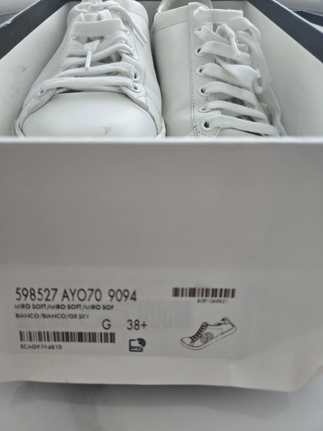 Gucci Low Tops Sneakers White EU 38.5 - photo 2
