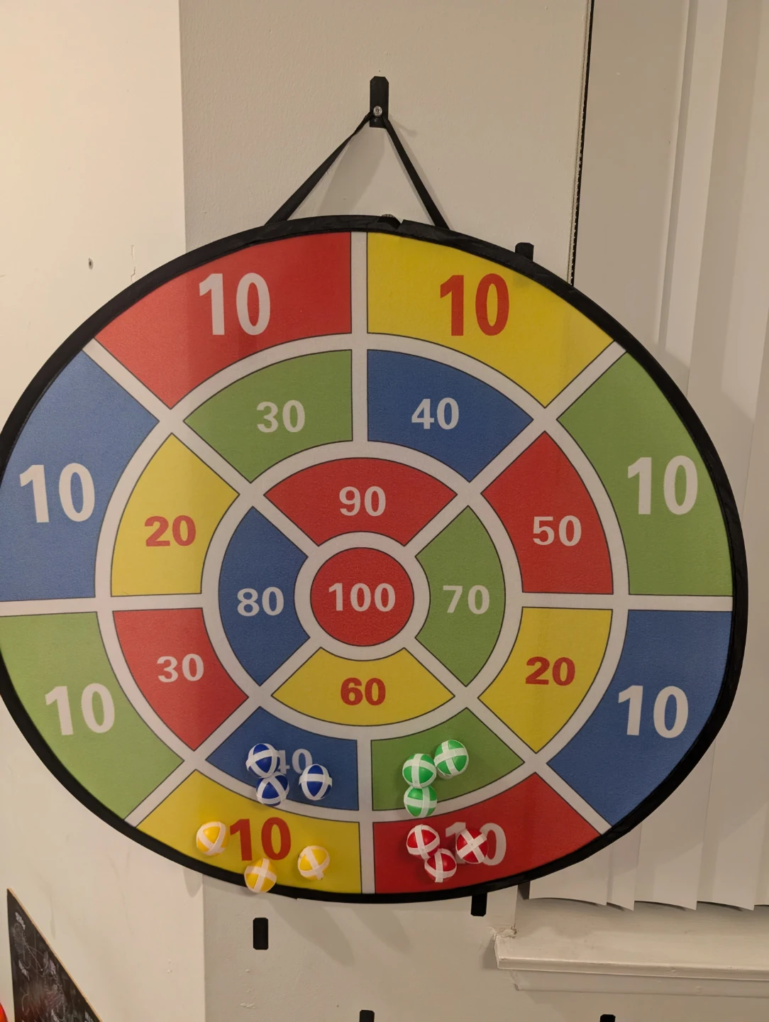 Dartboard with 12 Darts - photo 4