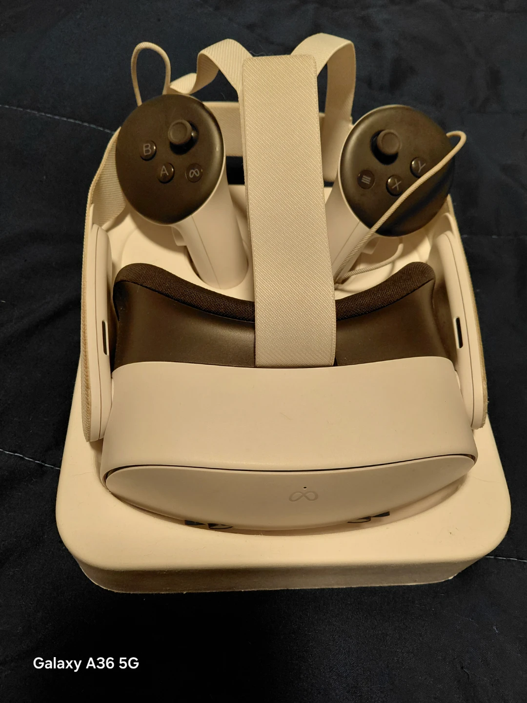 Meta Quest 3 s VR Headset with Controllers and Case