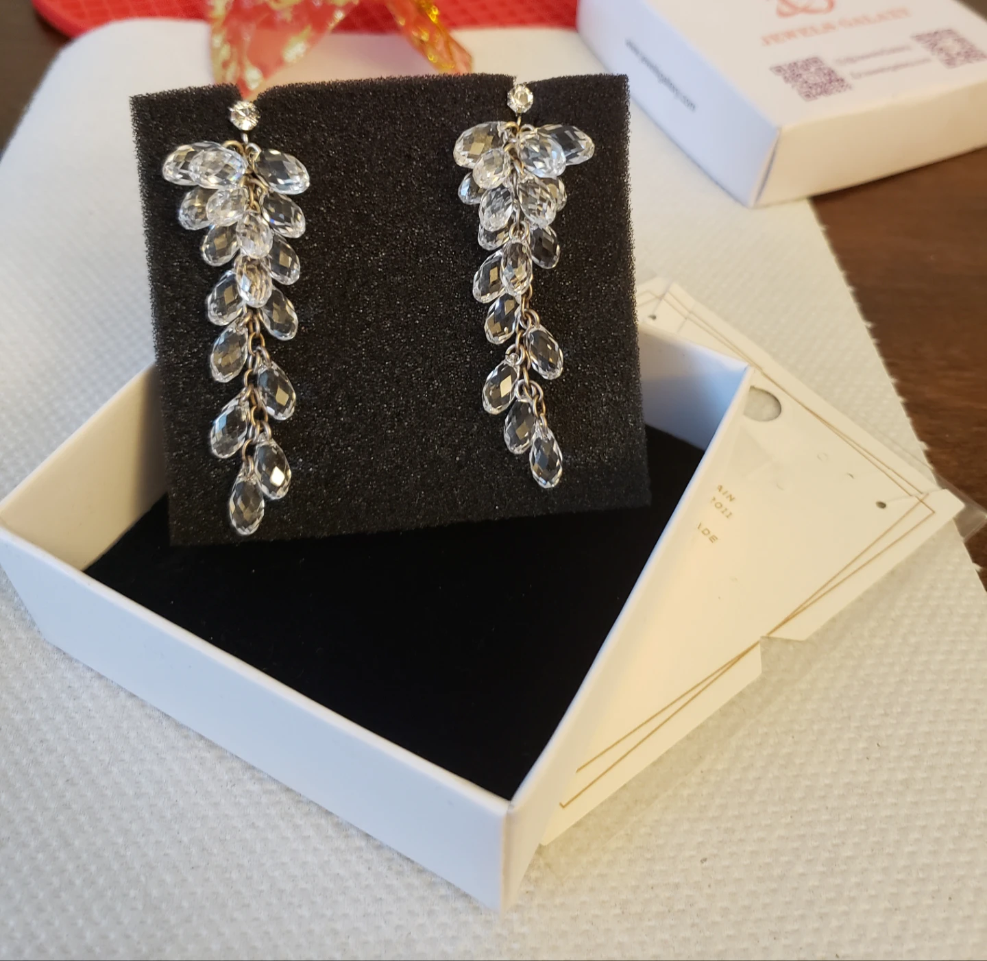 Sparkle Crystal Drop Earrings - photo 2