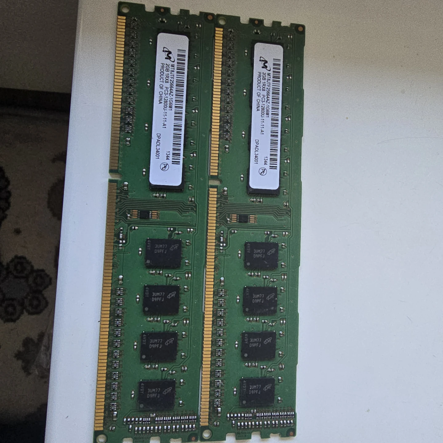 2 x Micron 2GB PC3-12800U DDR3 RAM Modules