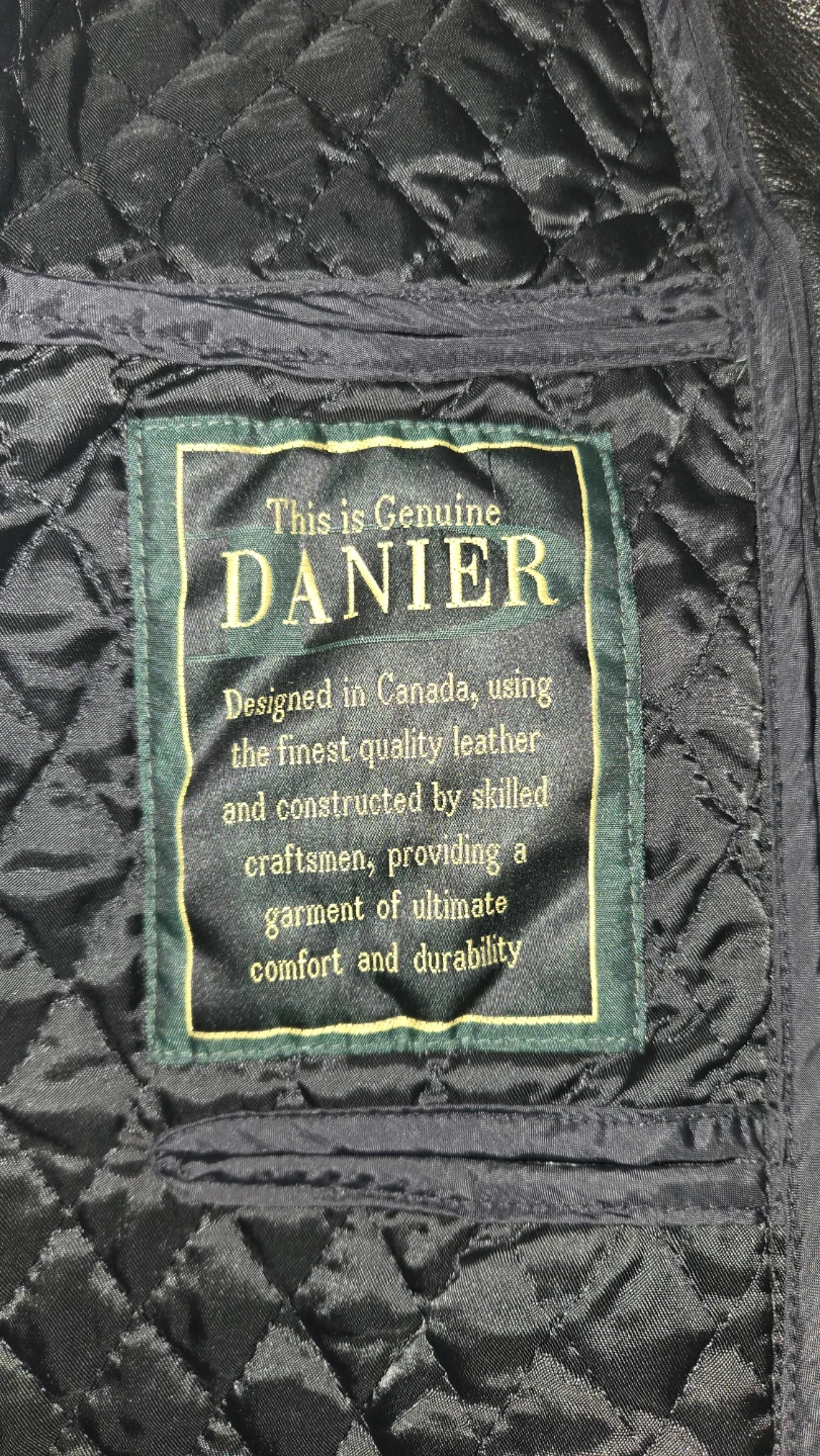 Danier Leather Jacket with Thermolite Insulation - photo 2