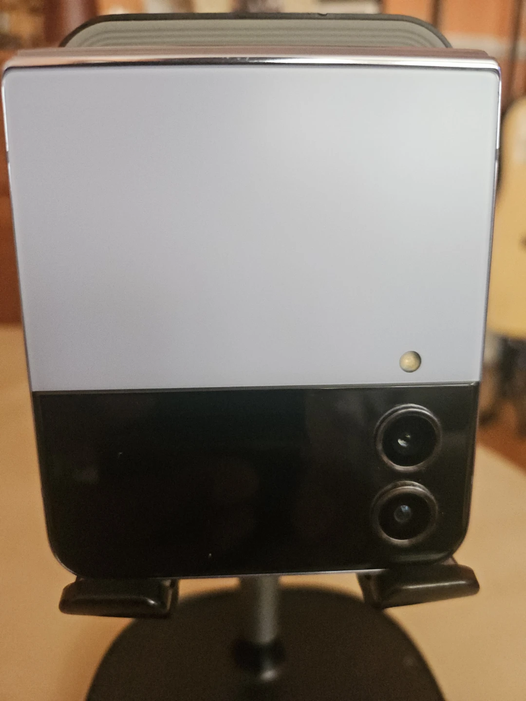Samsung Galaxy Z Flip 4 - photo 4
