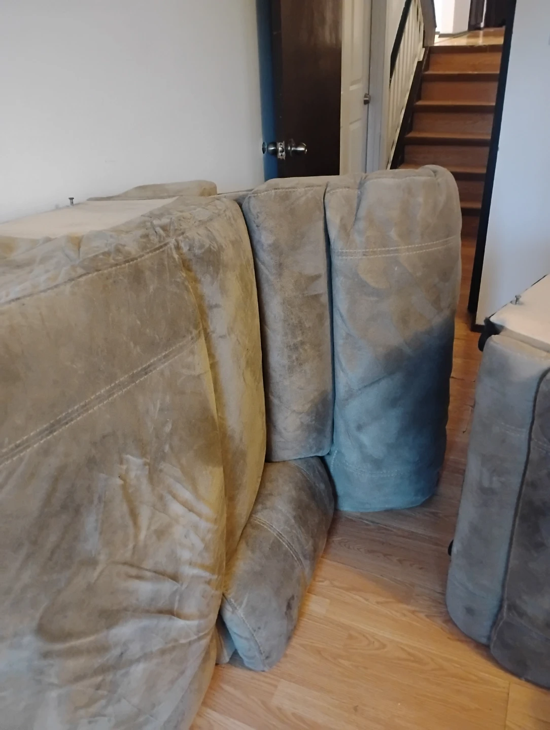 Sectional couch