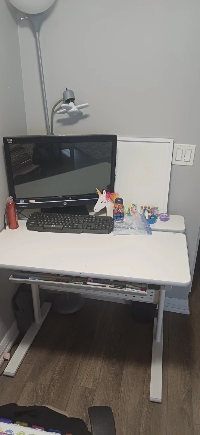 Kids Study Desk - photo 3