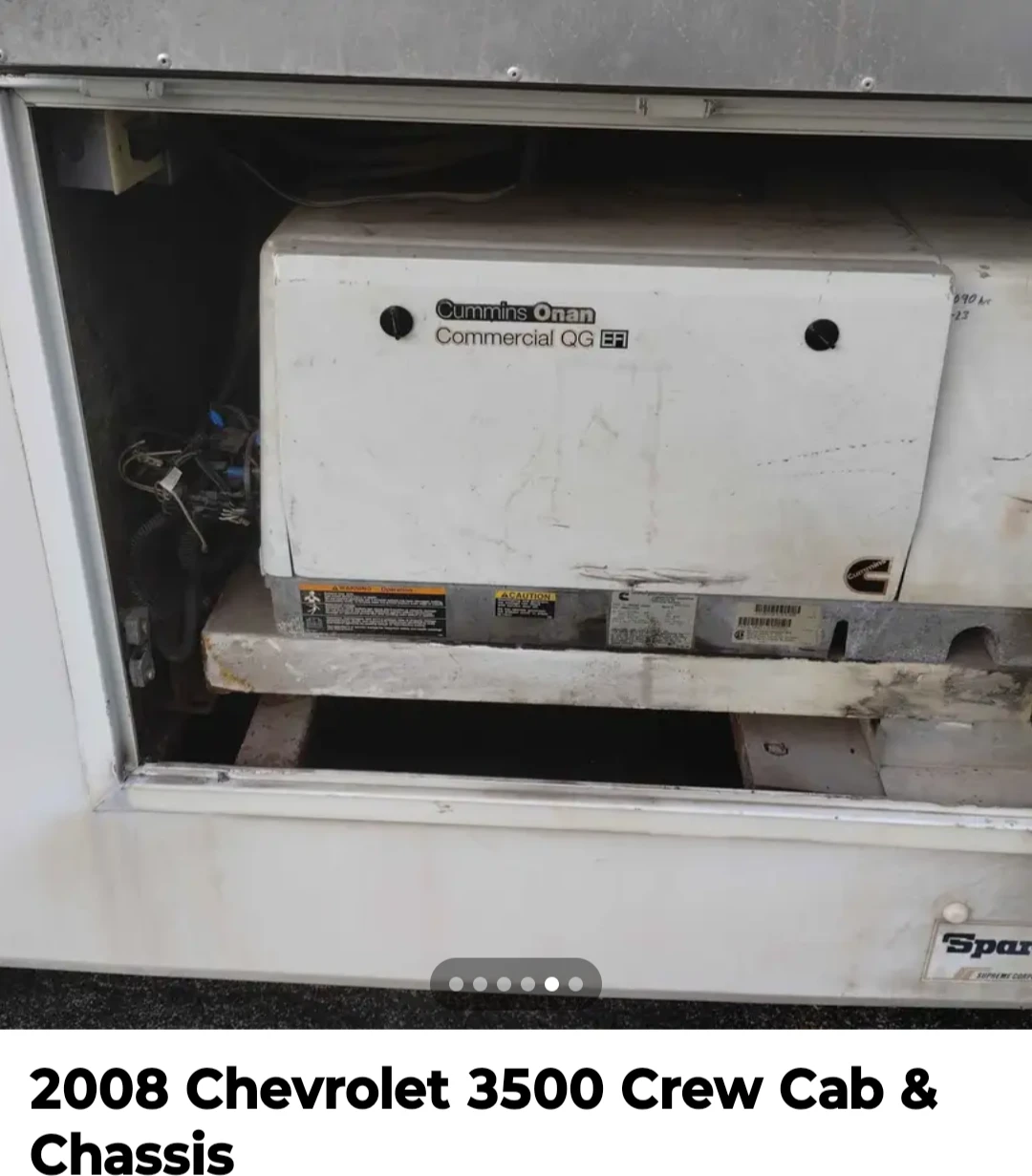 2008 Chevrolet 3500 Crew Cab & Chassis with Generator - photo 3