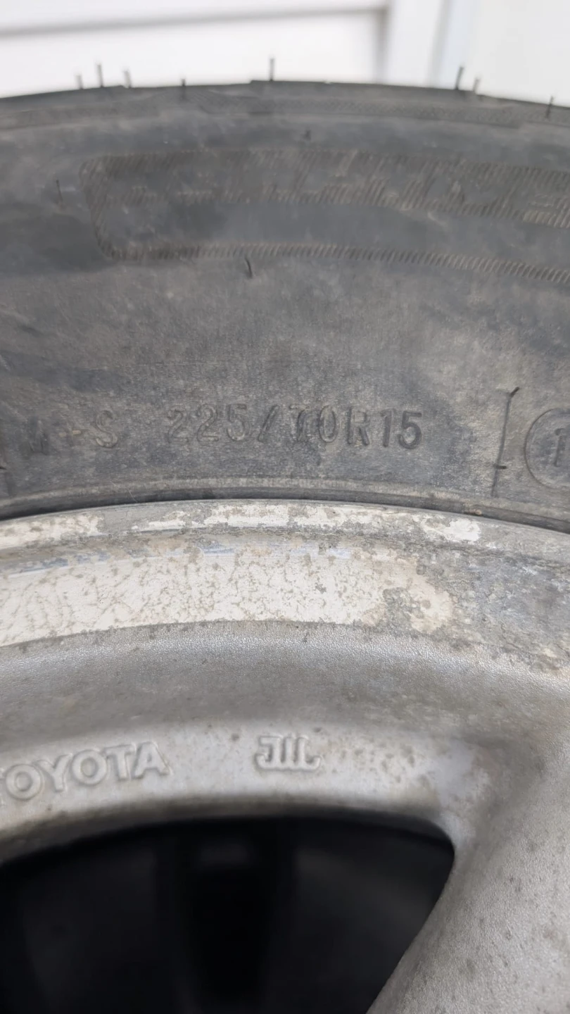 Set of 4 Toyota GrandTrek Tires with Rims - photo 4