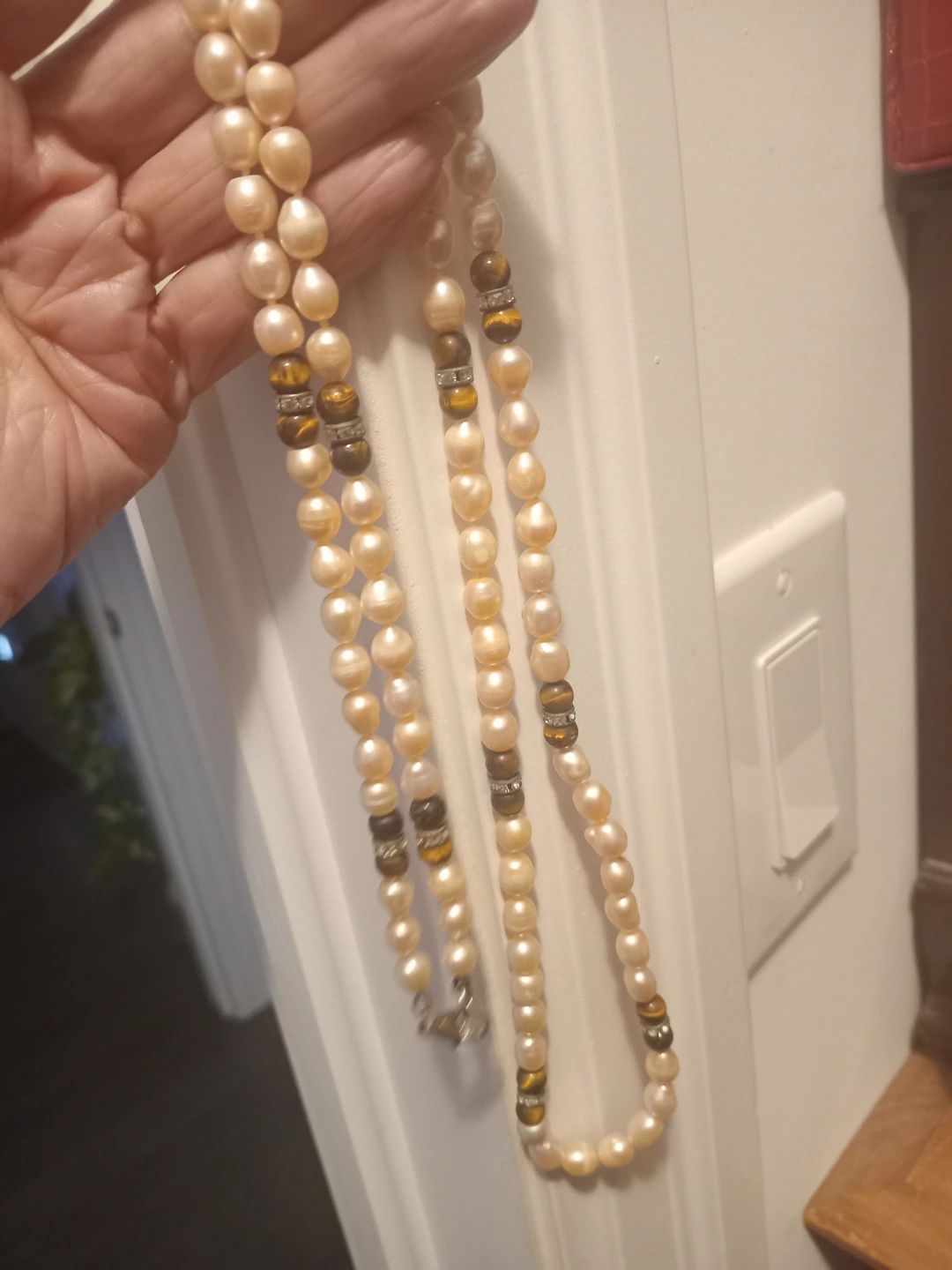 Pearl and Tiger's Eye Beaded Necklace and Earrings Set - photo 2