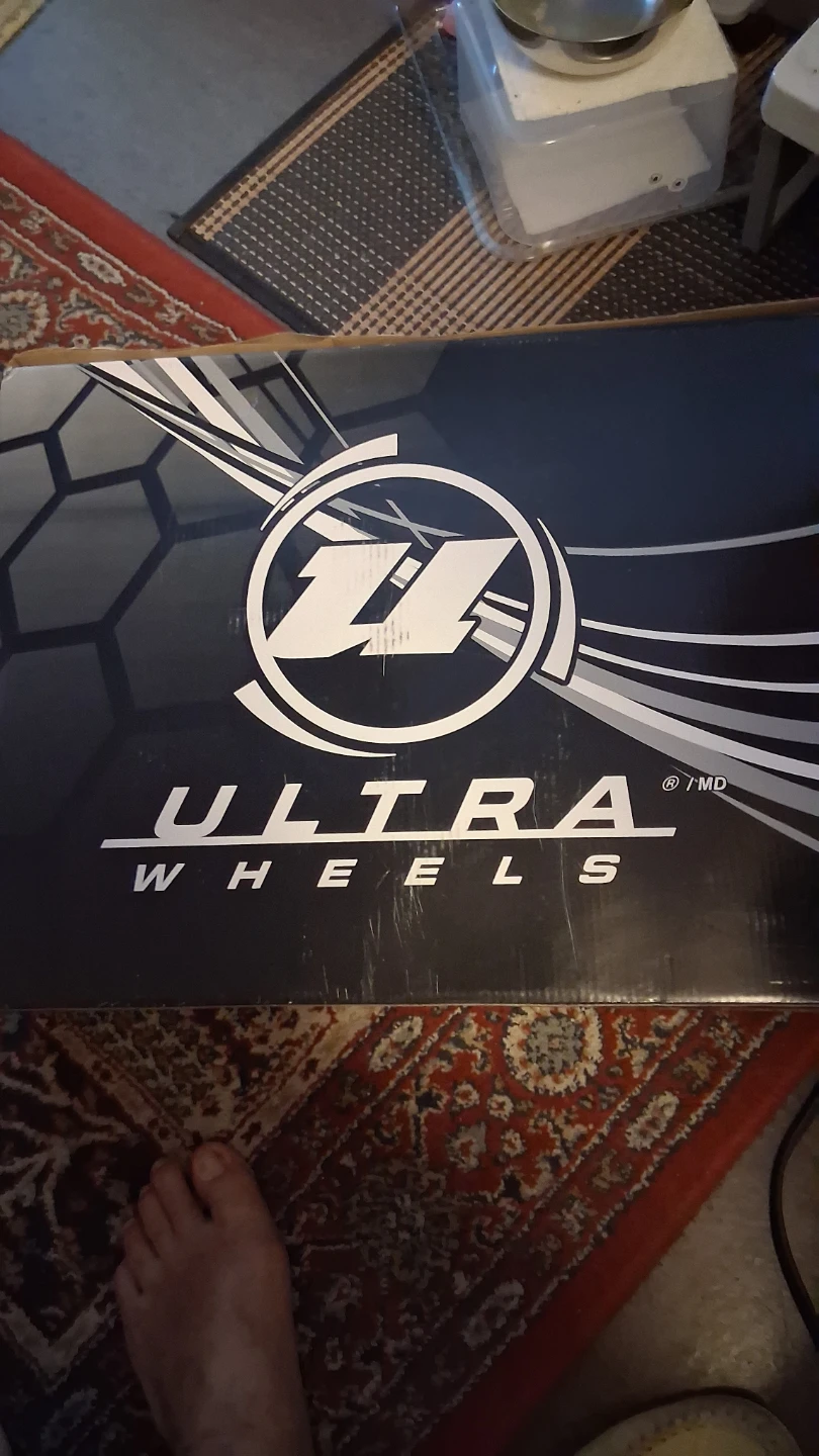 Ultra Wheels Inline Skates Size 6 in boys an 8 girls - photo 3