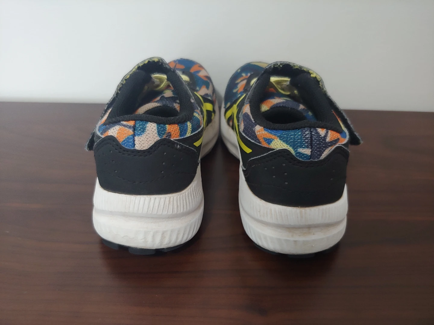 ASICS Contend boys Running Shoes size 11 - photo 4