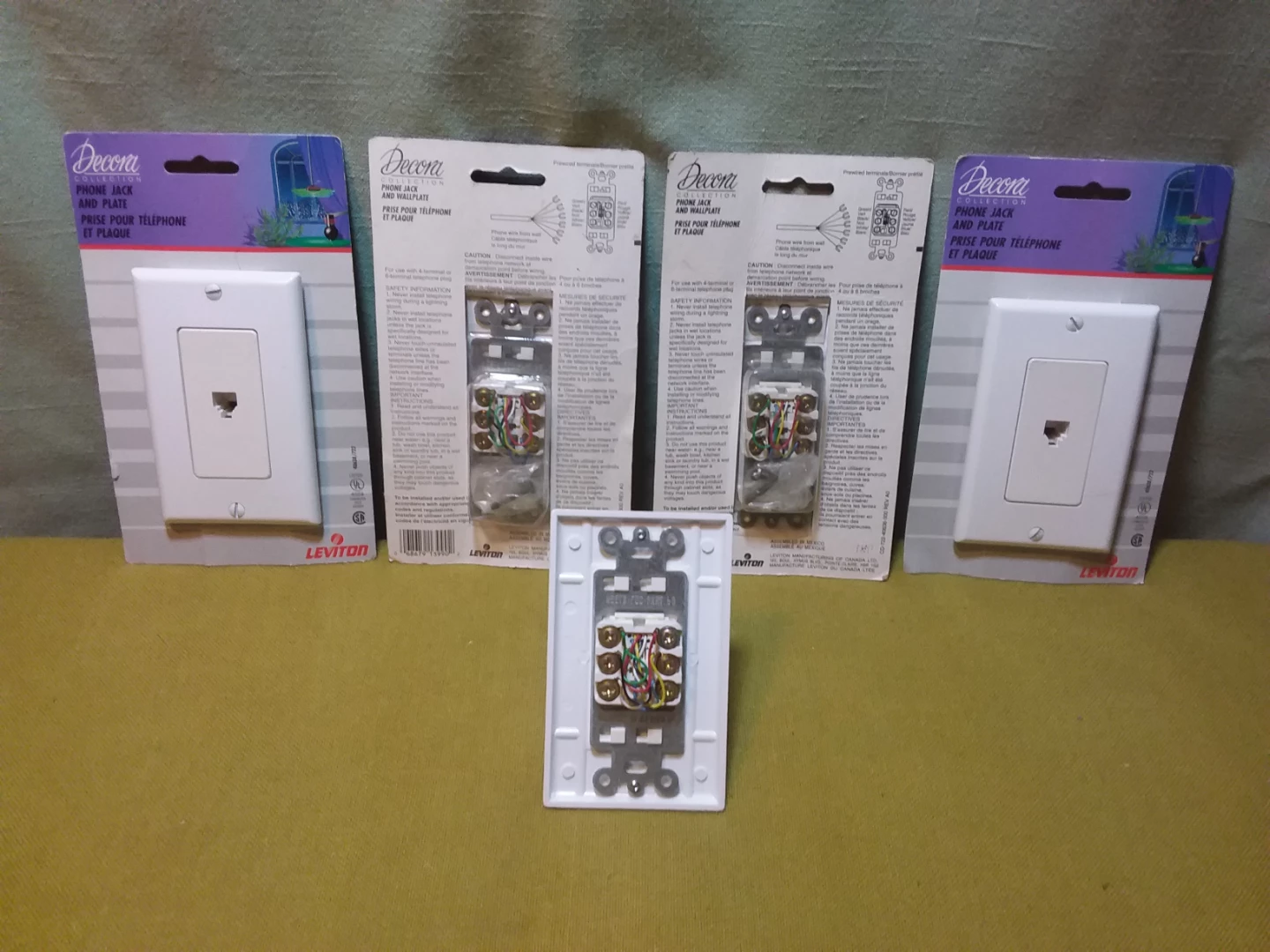 ☎️ 🆕 Leviton Decora Phone Jacks w / Plates 🆕 - photo 2