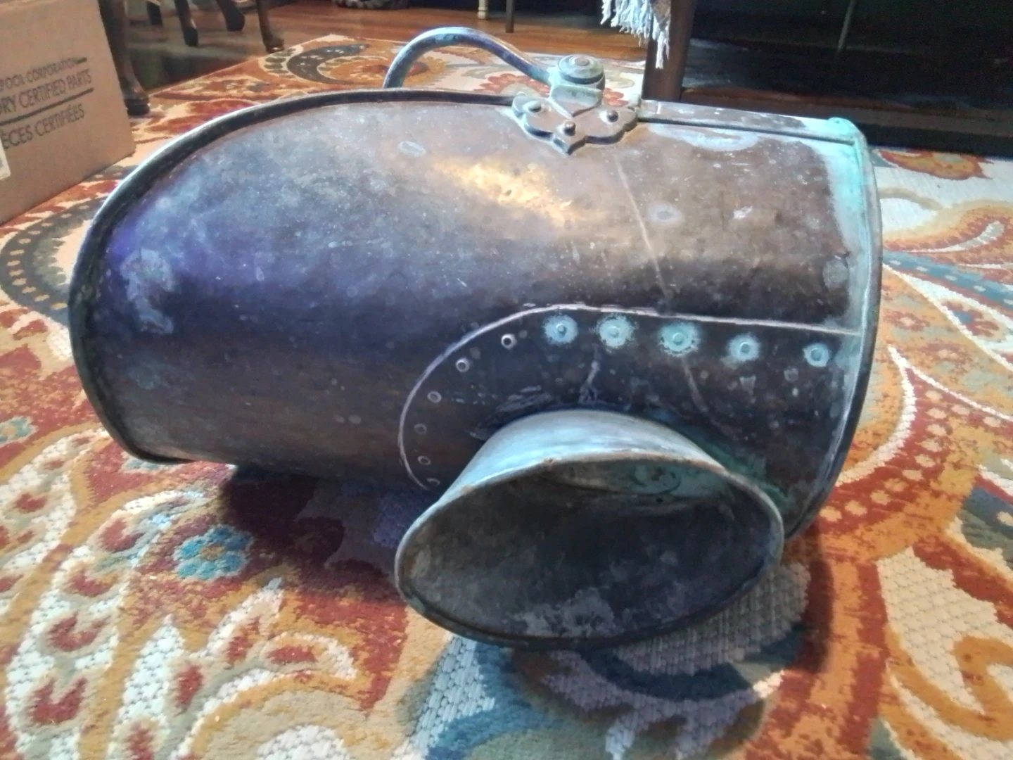 Antique Coal Scatlle / Flowers Pot 16x11" - photo 3