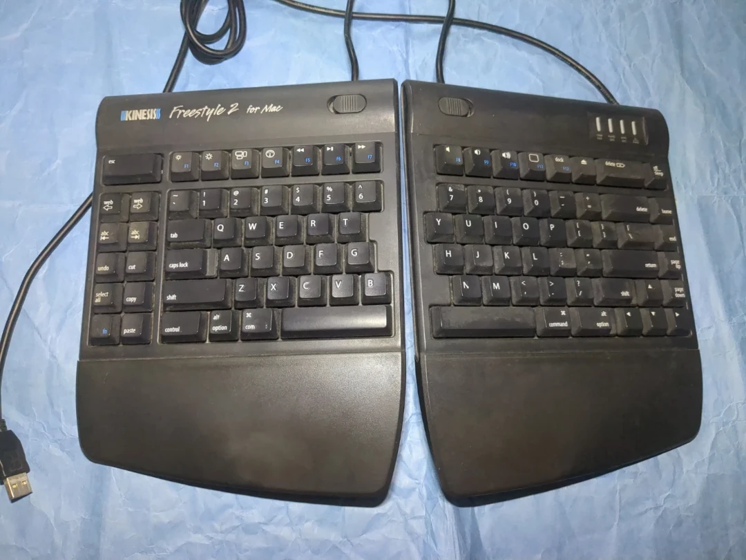 Kinesis Freestyle 2 for Mac Ergonomic Split Keyboard
