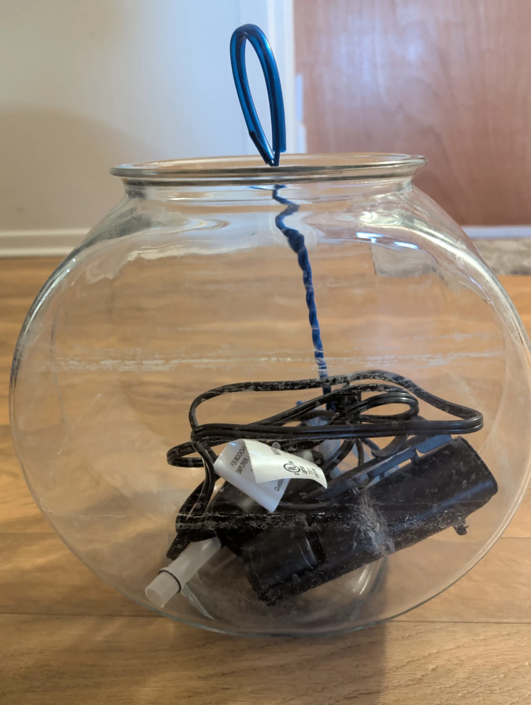 Fish Bowl with free Whisper Aquarium Filter and - photo 2