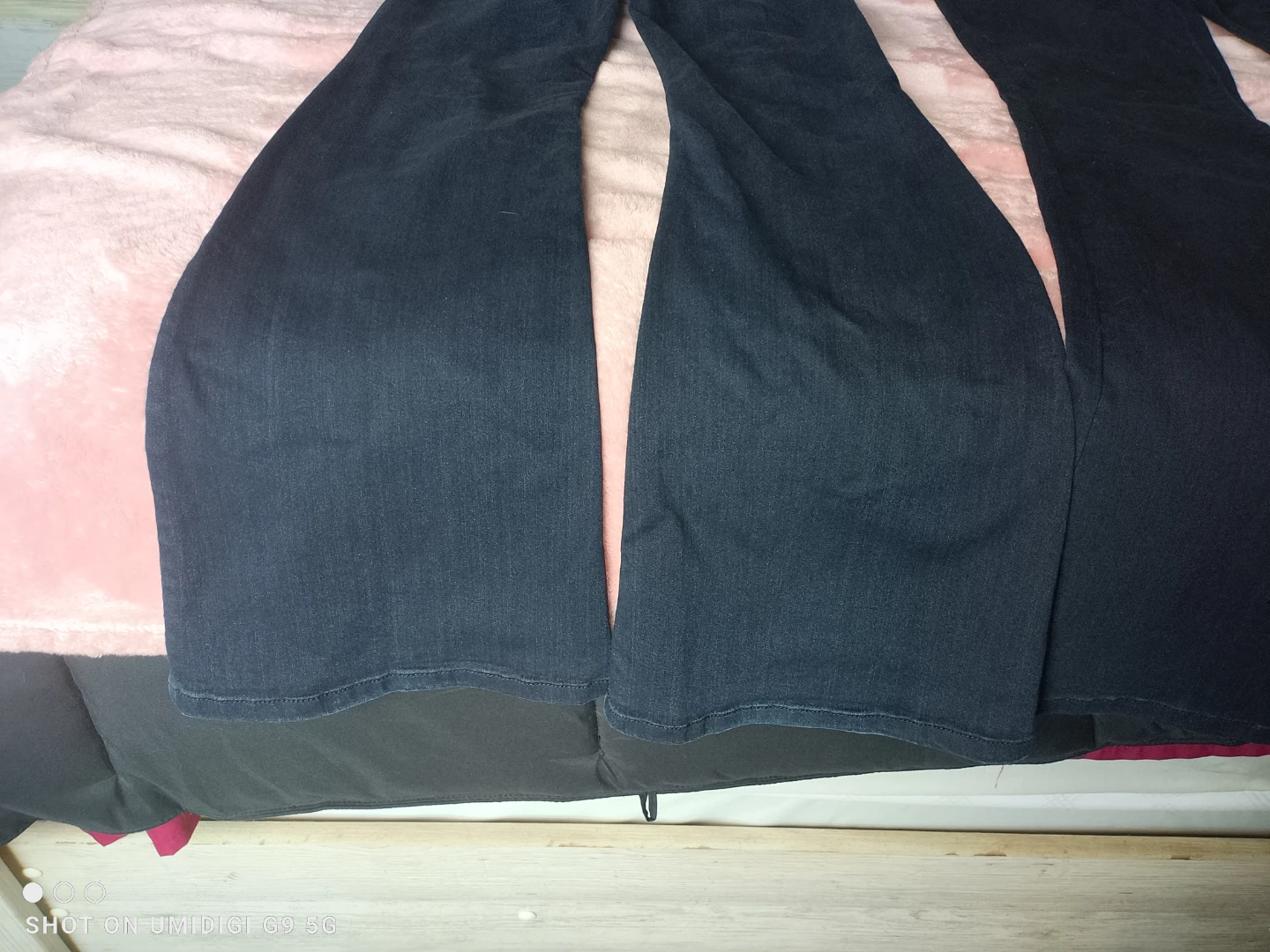 Guess Flare Jeans - Black - photo 3