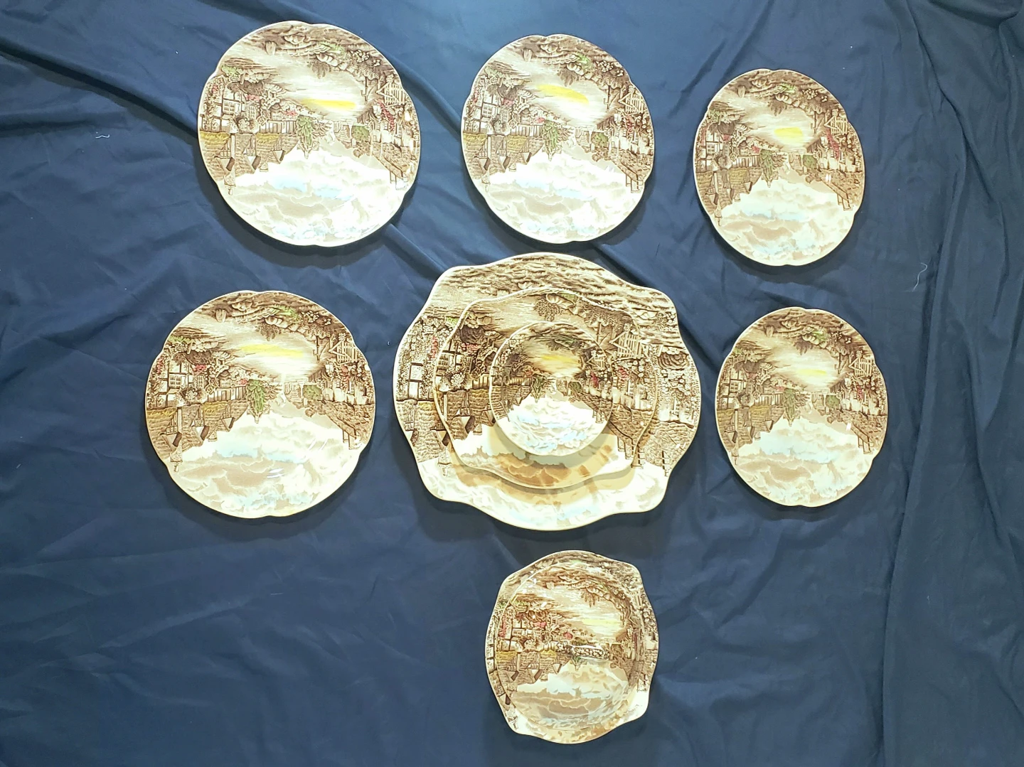 Olde English Country Side 9 Piece Dining Ware Set