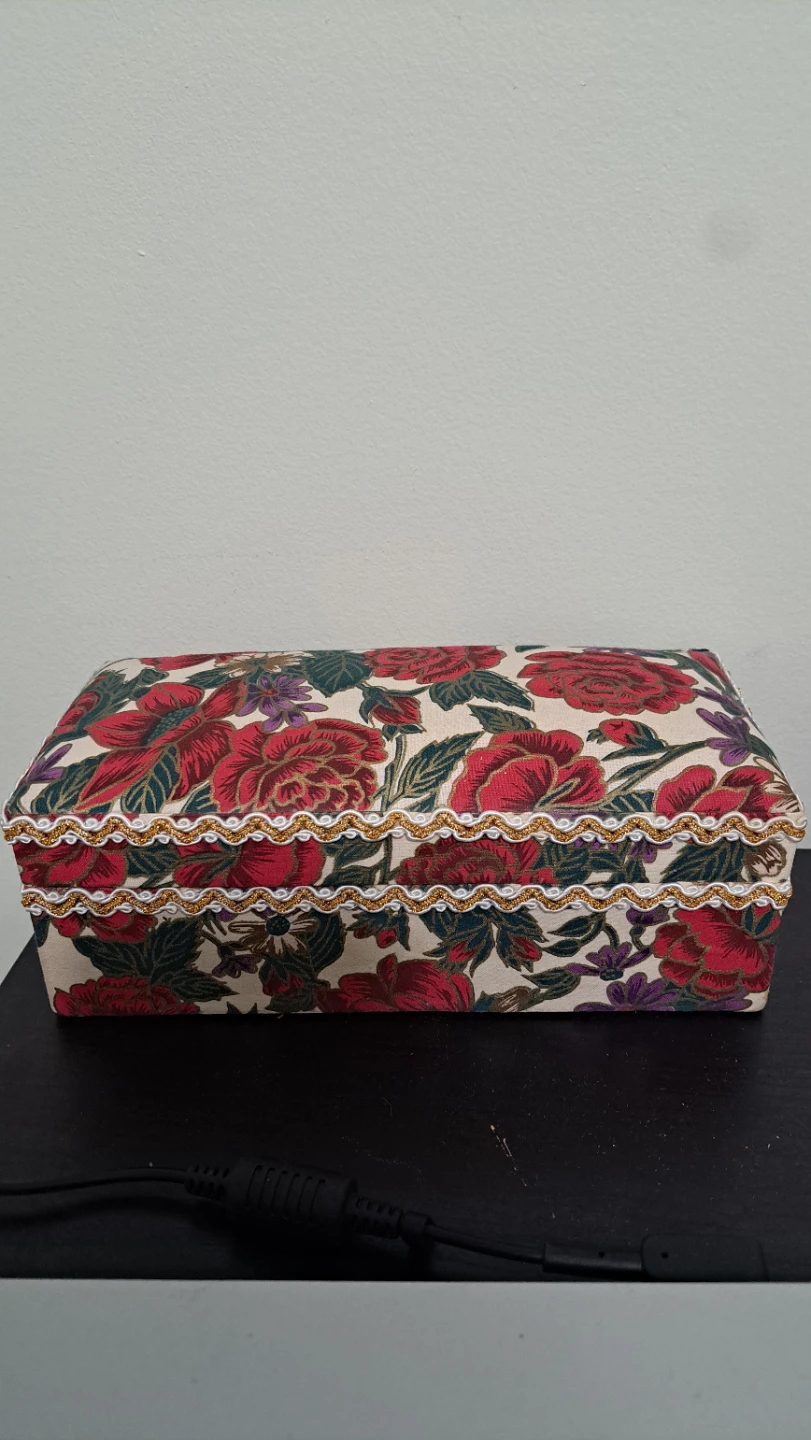 Floral Jewelry Box with Mirror