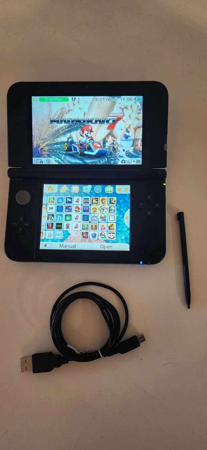Nintendo 3DS XL