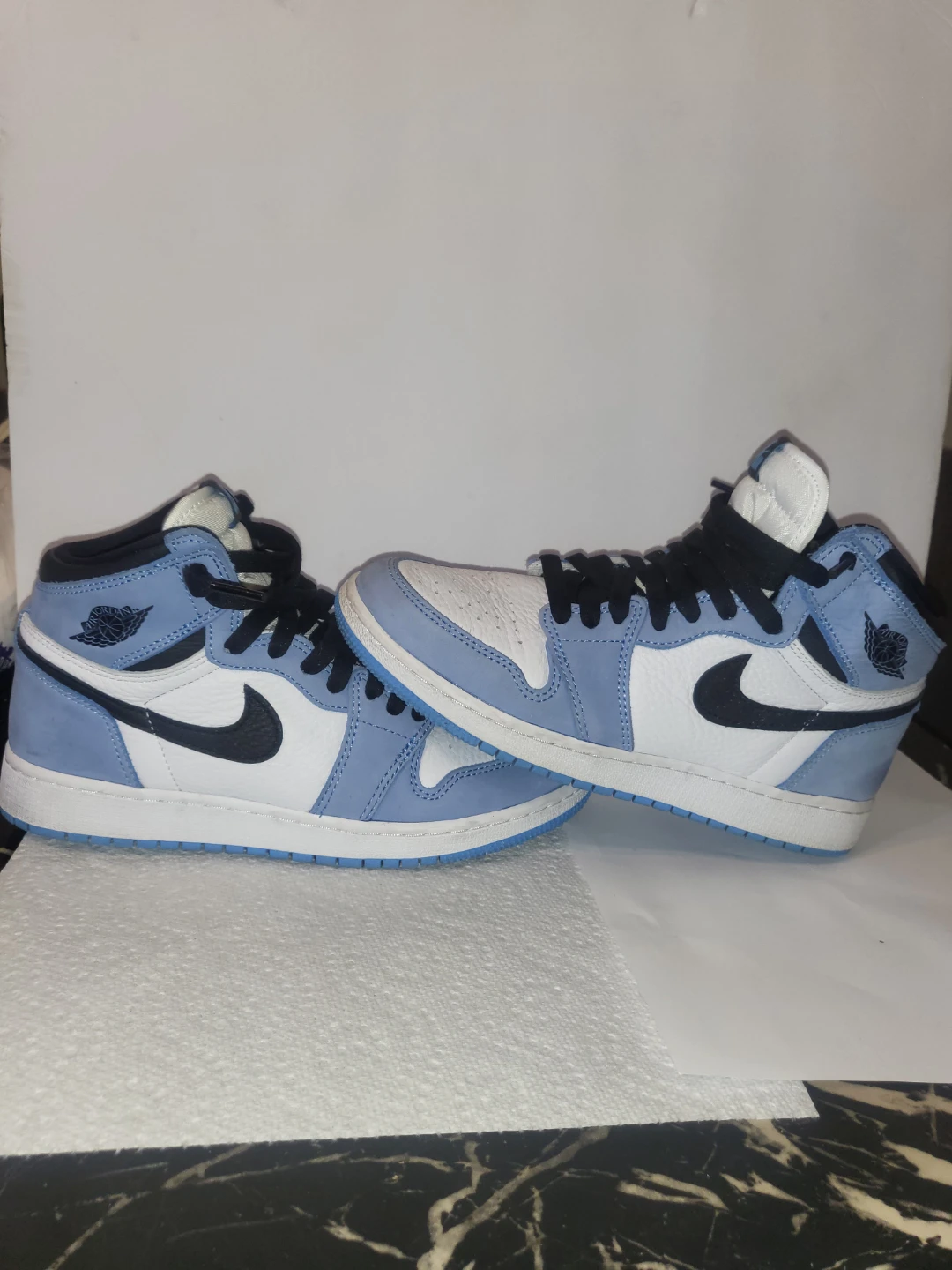Air Jordan 1 High OG "University Blue" Sneakers - photo 4
