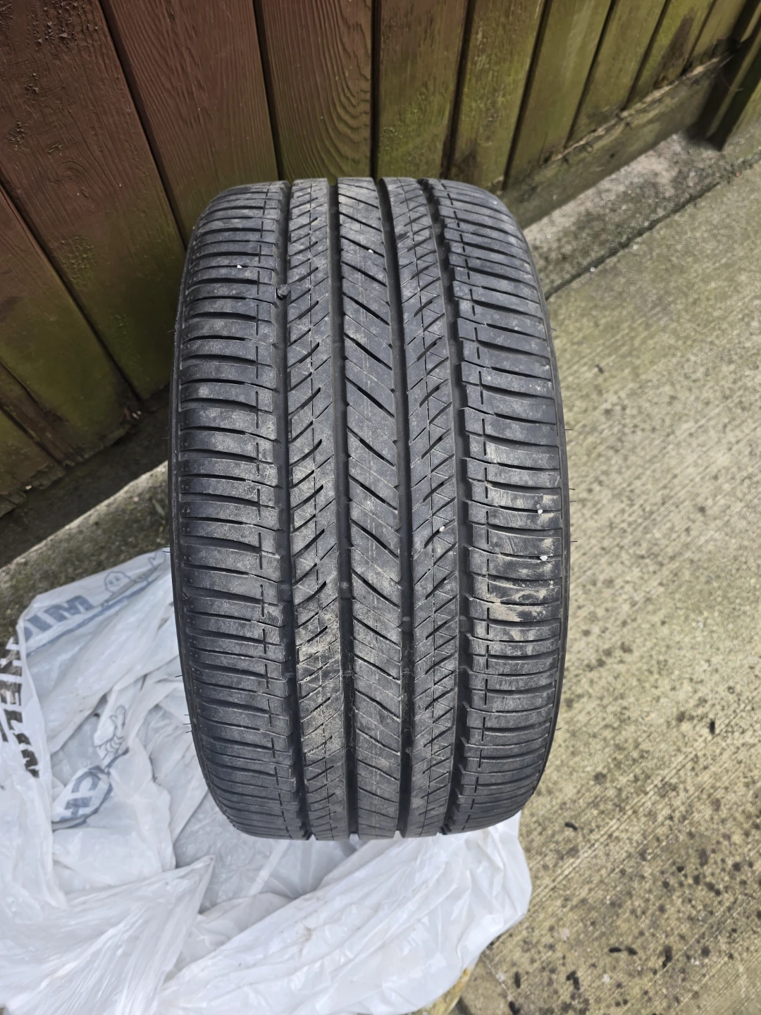 Bridgestone Turanza 255/35R18 90W Tire - photo 3