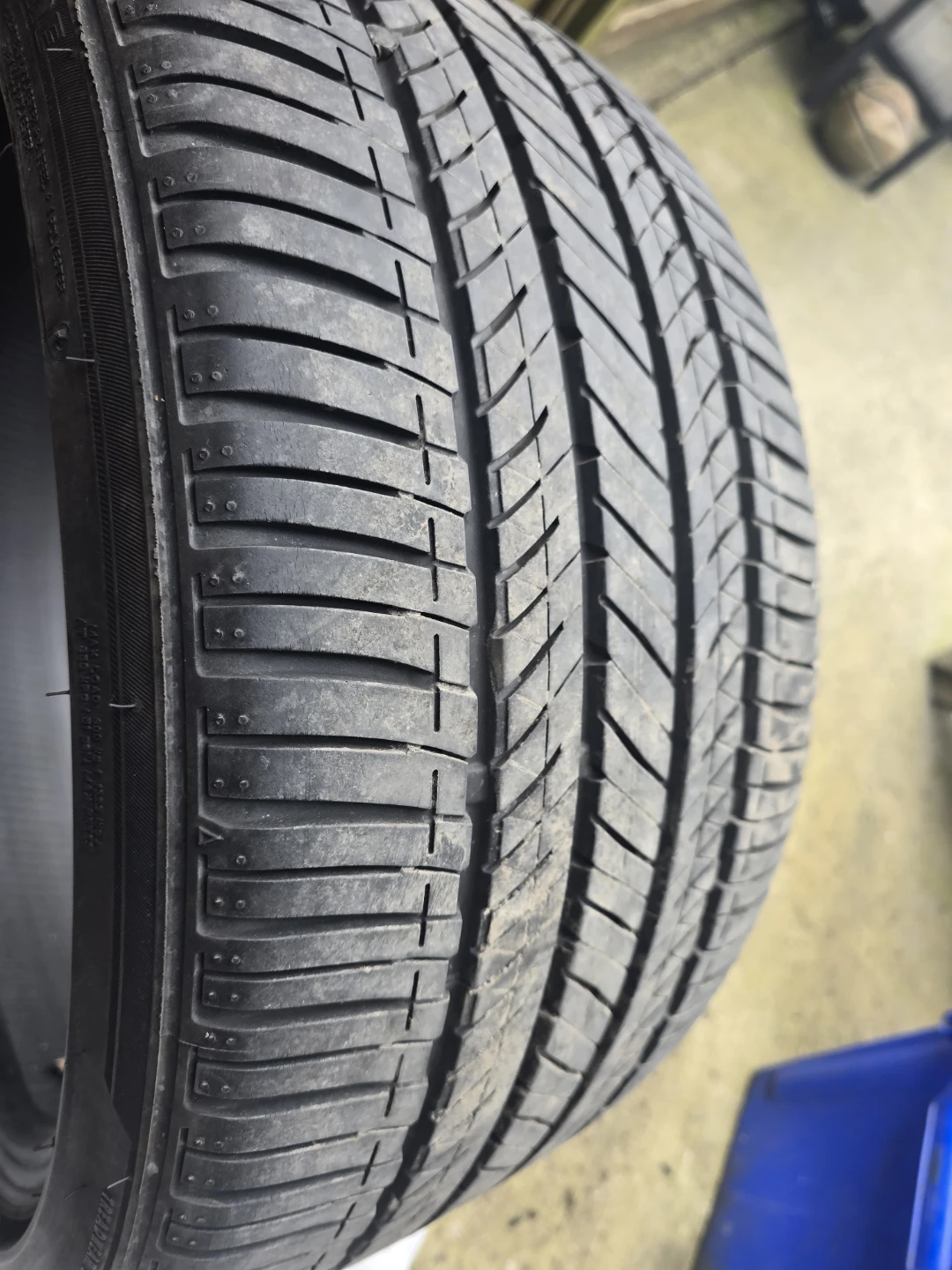 Bridgestone Turanza 255/35R18 90W Tire - photo 4