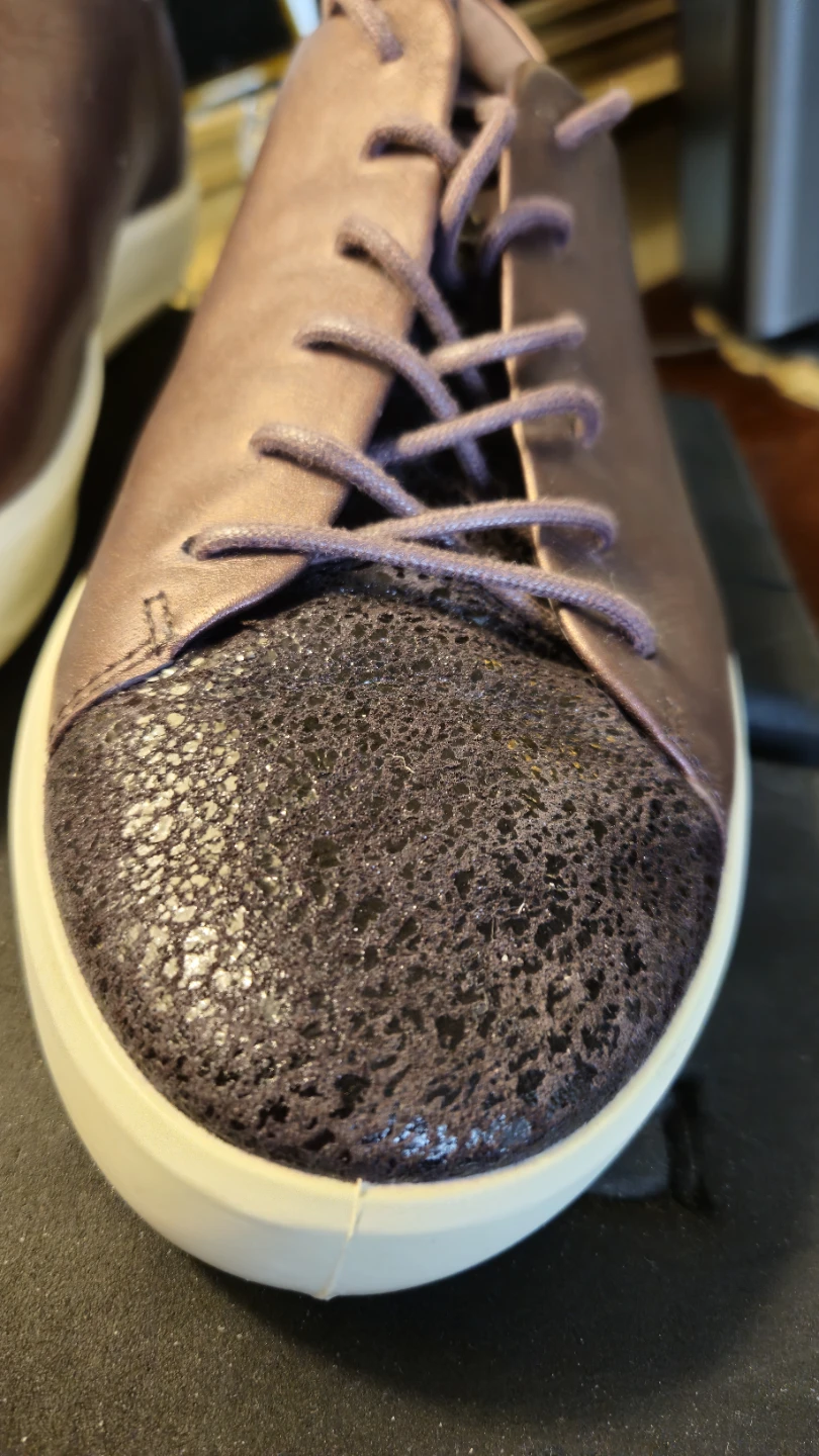 ECCO Leather Sneakers - Size 8 - Rose Gold - photo 5