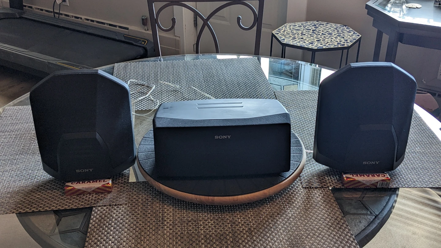 Sony Speakers with Subwoofer - photo 2