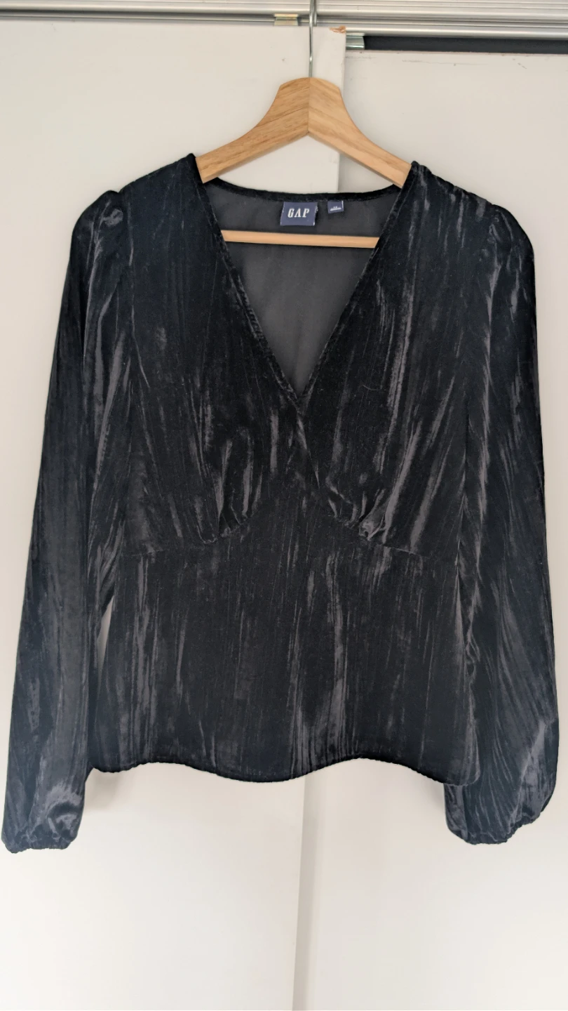 GAP Black Velvet V-Neck Blouse - Size Small