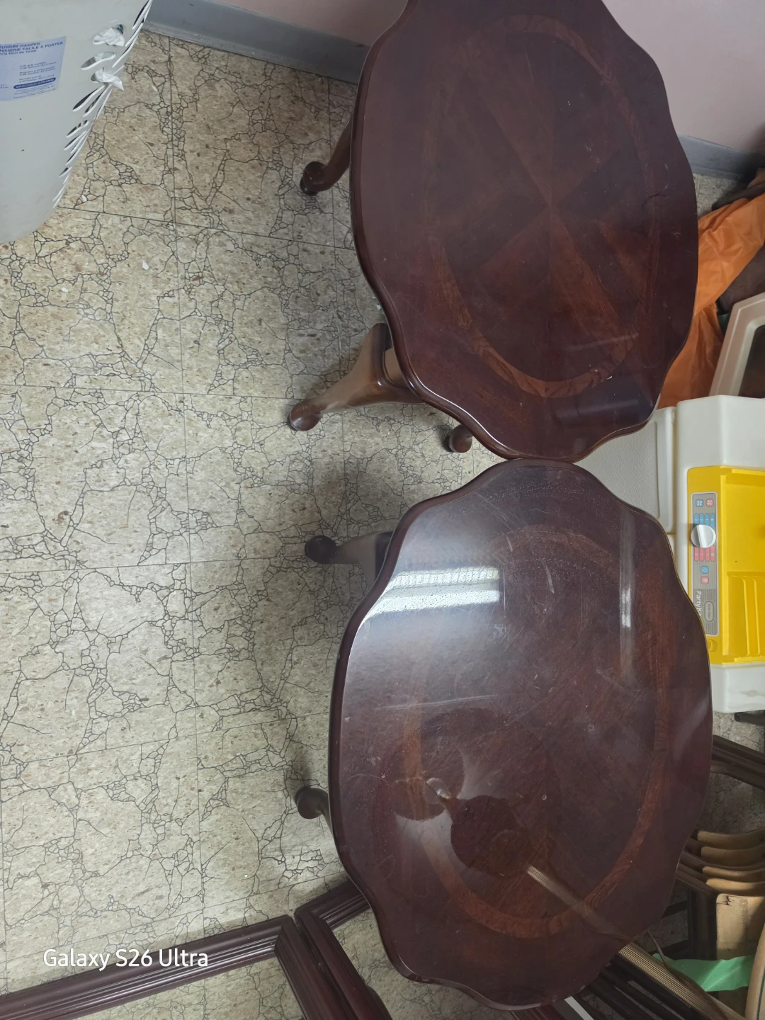 Set of 2 Dark Wood Accent Tables - photo 2