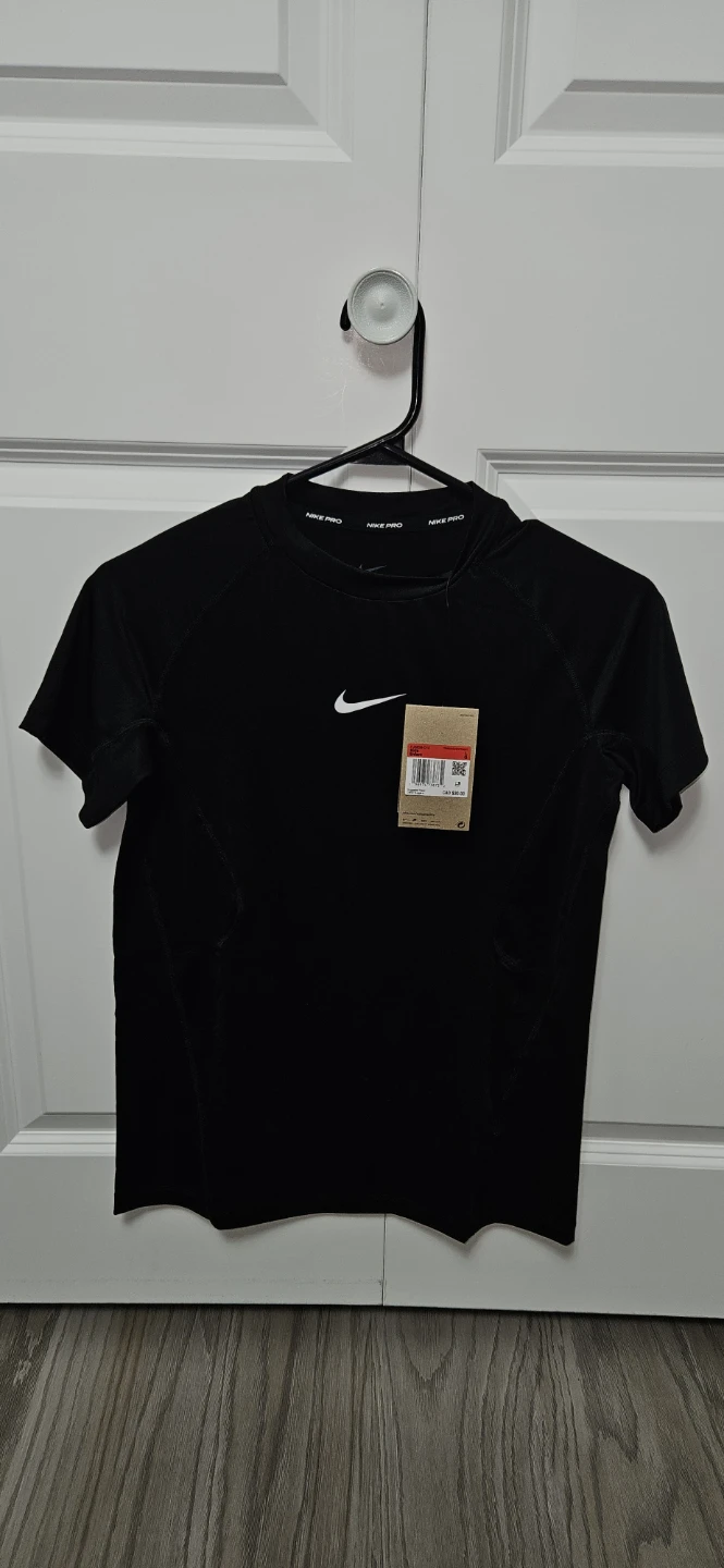 Kids Nike T-Shirt Black Size L