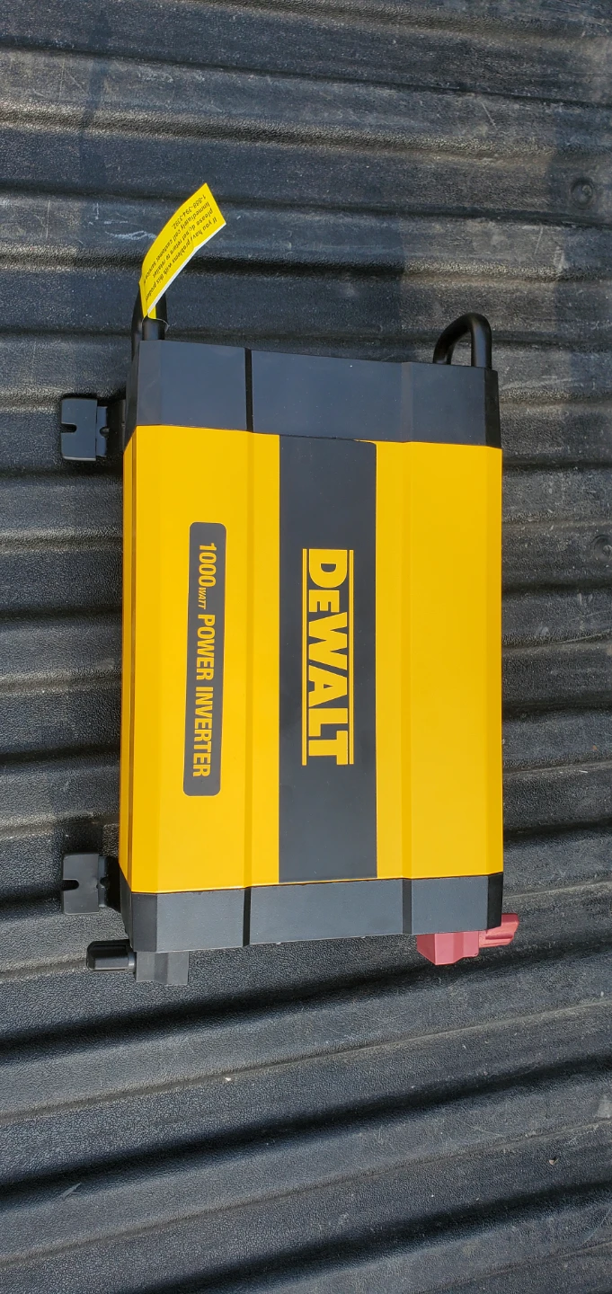 DEWALT 1000 Watt Power Inverter NEW - photo 2