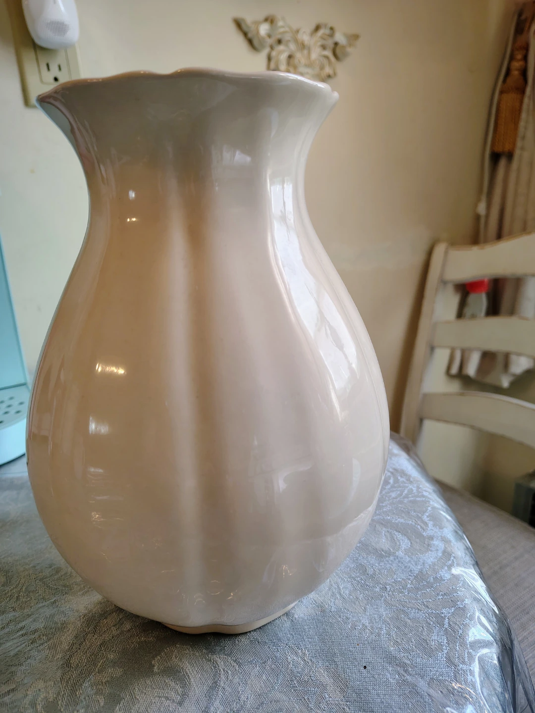 Cream Ceramic Shabby Chic Fluted Vase - photo 2