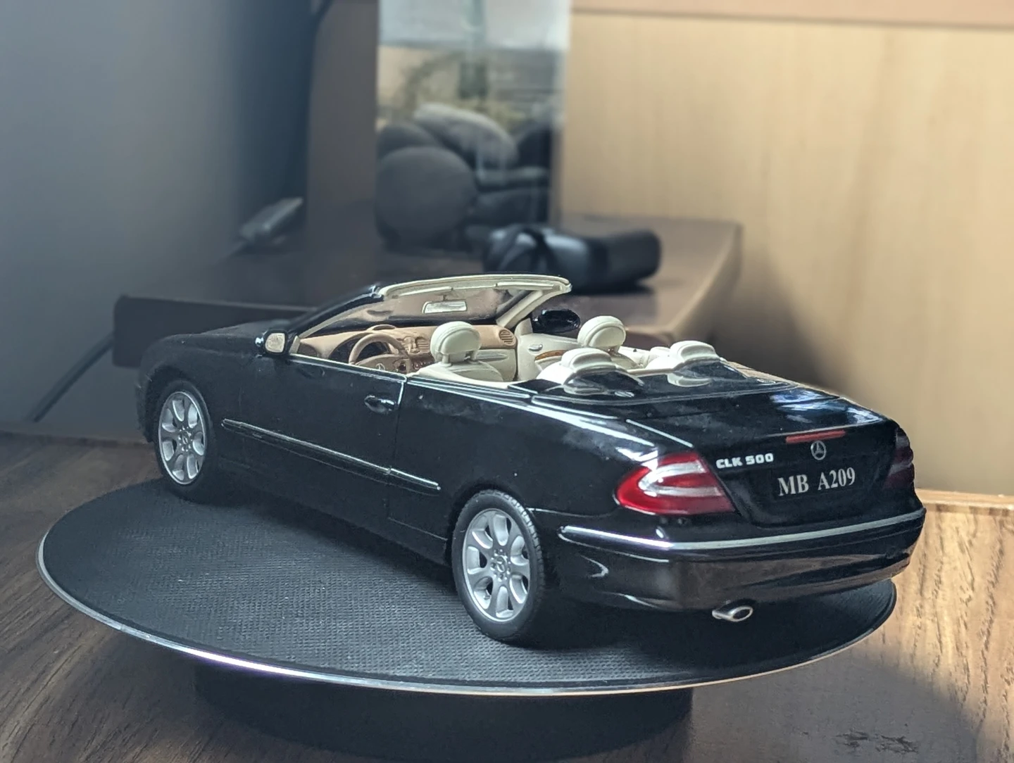 Kyosho Mercedes Benz CLK Cabrio 1:18 diecast - photo 4