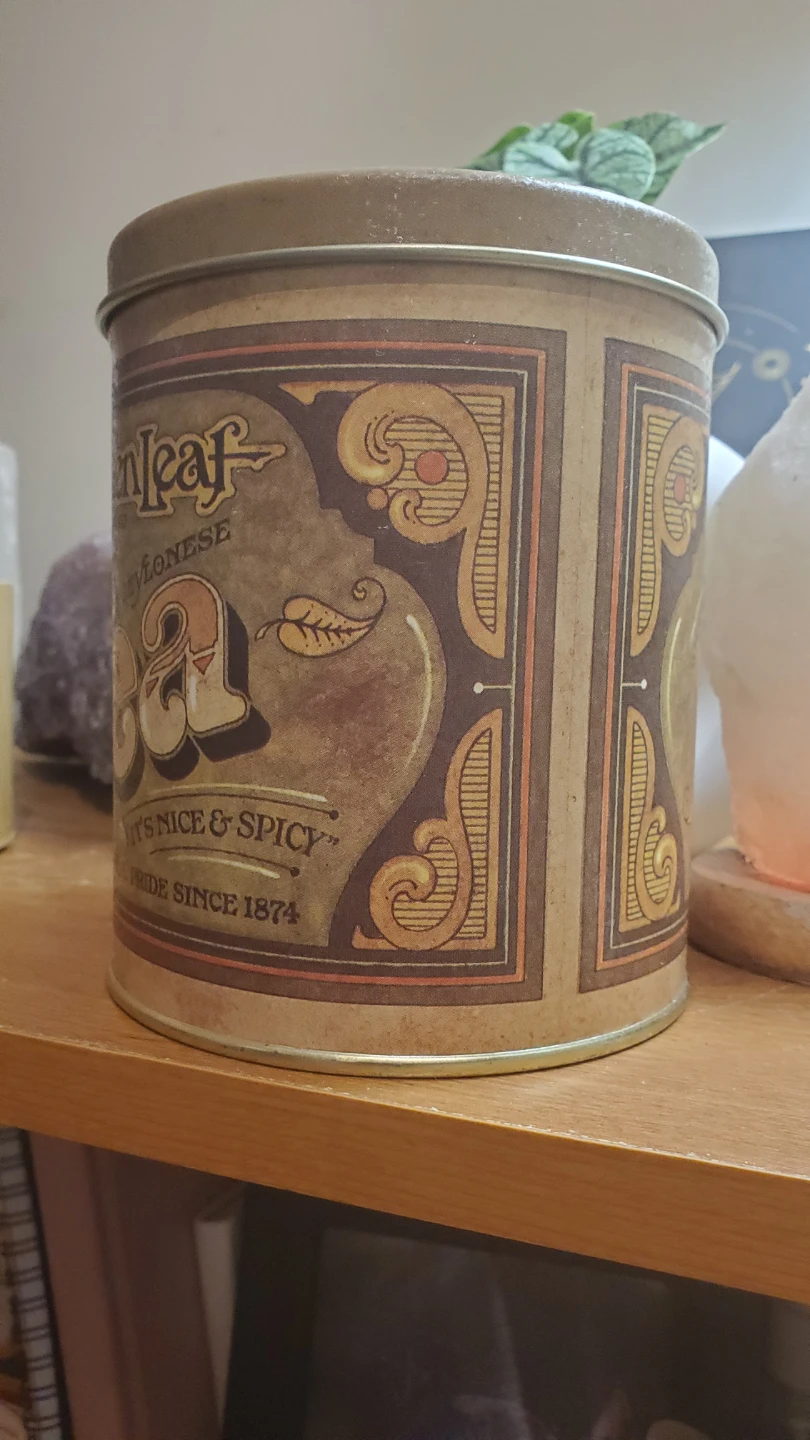 Golden Leaf Ceylonese Tea Tin - photo 2