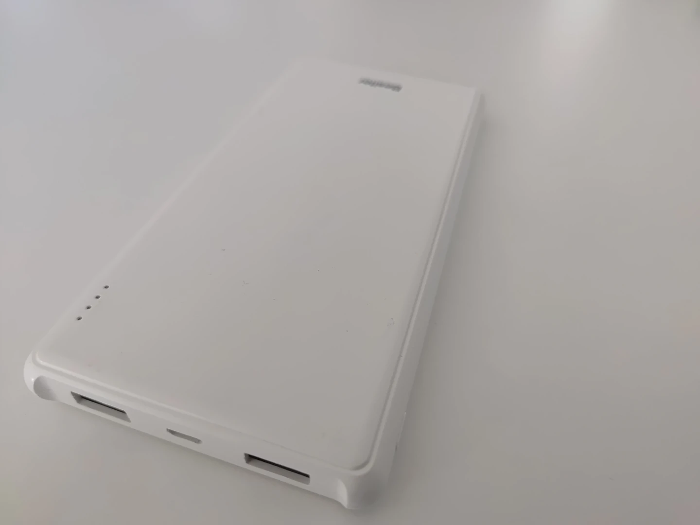 Besiter White Power Bank