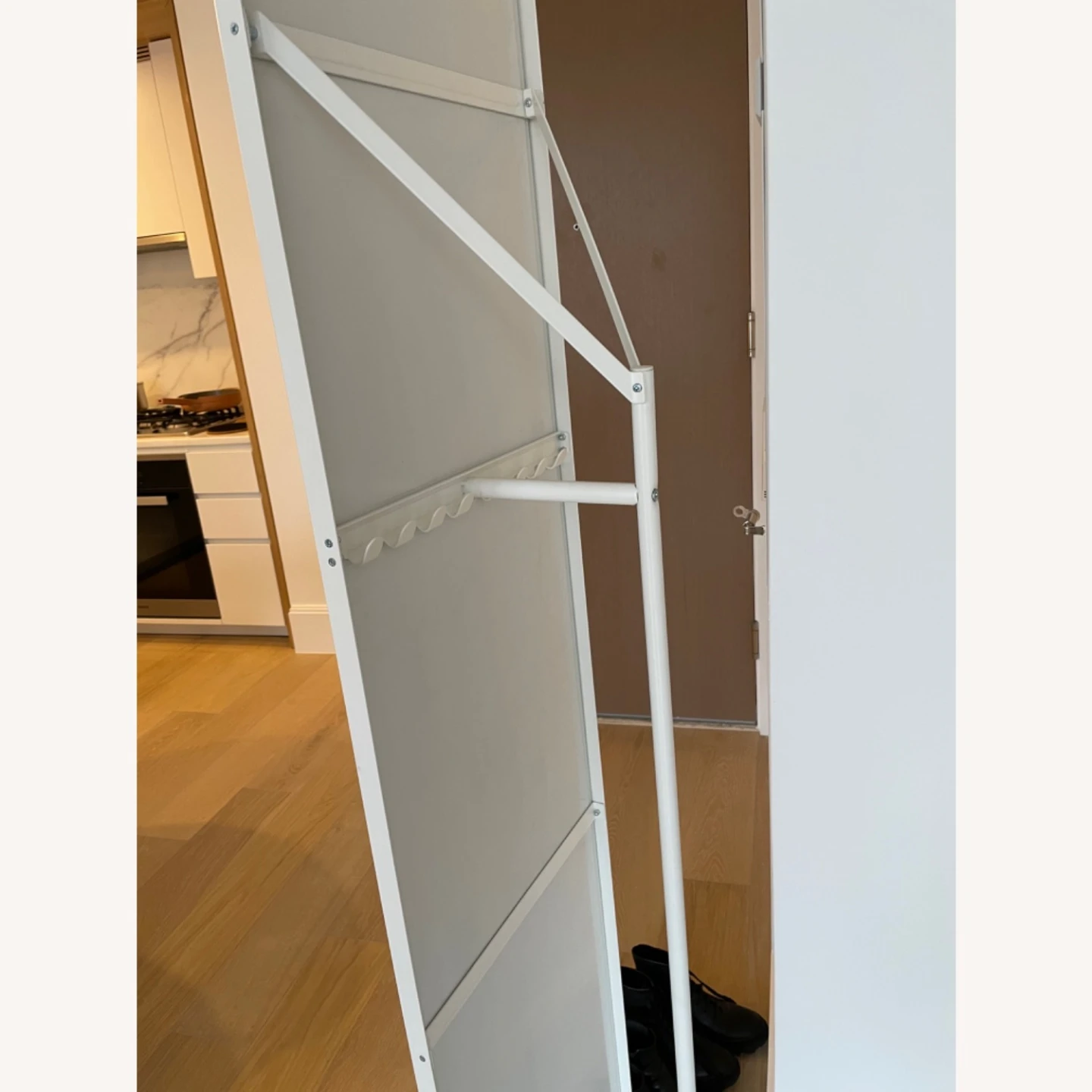 IKEA Vennesla Freestanding Mirror - photo 2