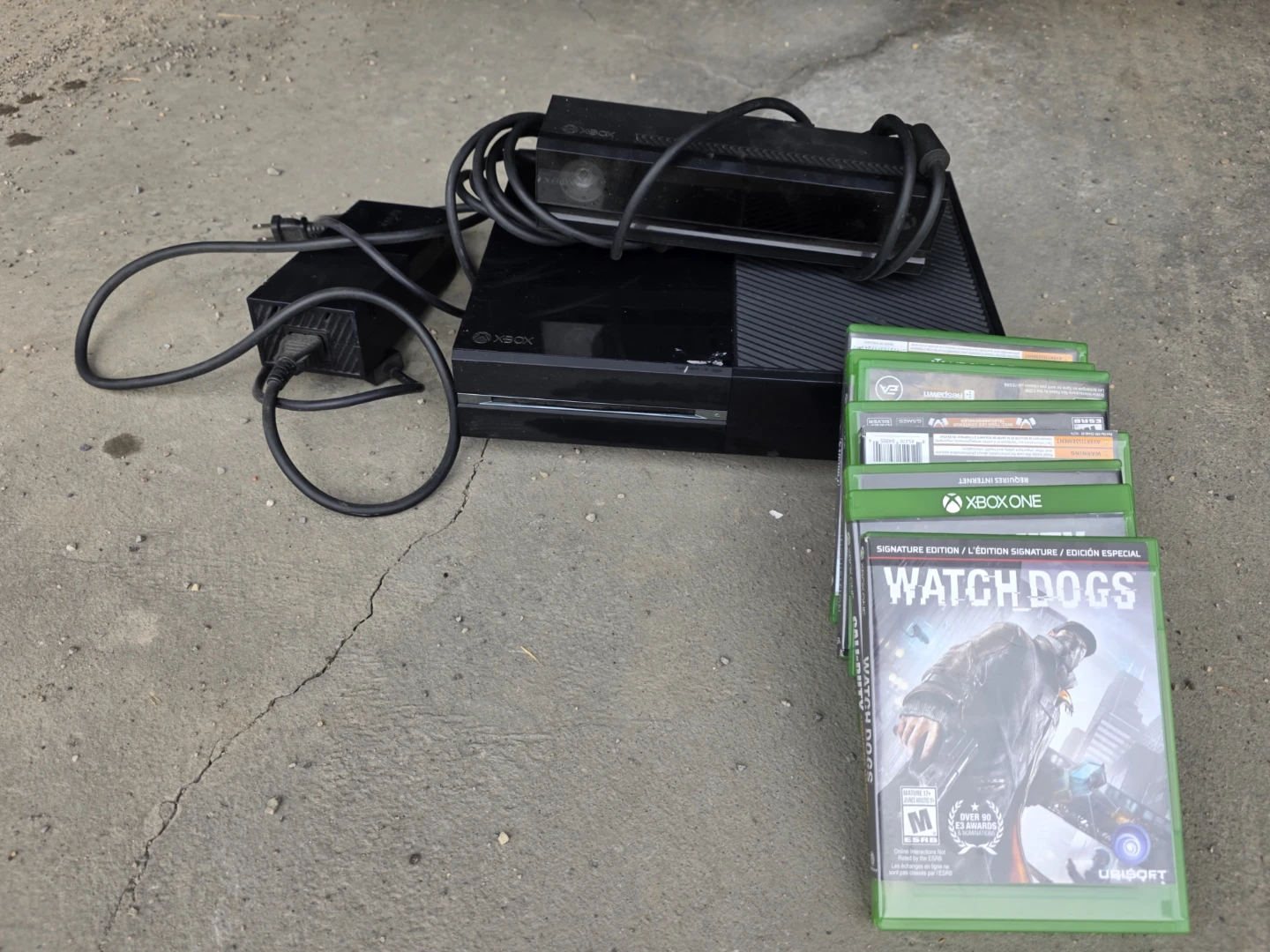 Xbox One Console Bundle with Kinect and Games