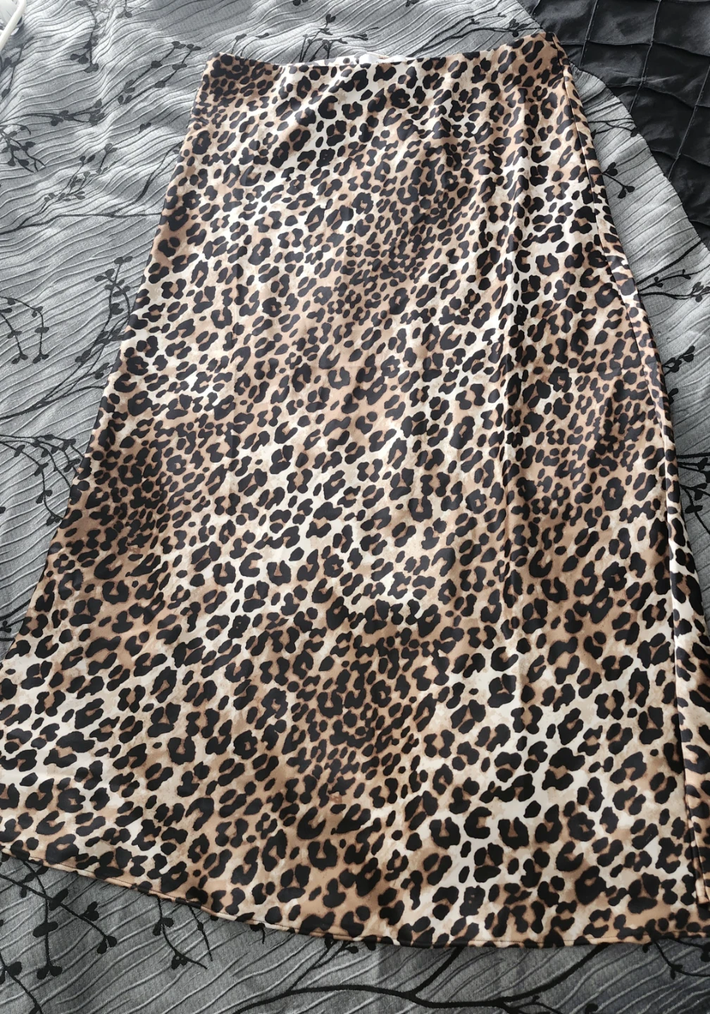 Ricki's Leopard Print Midi Skirt, size Small - photo 3
