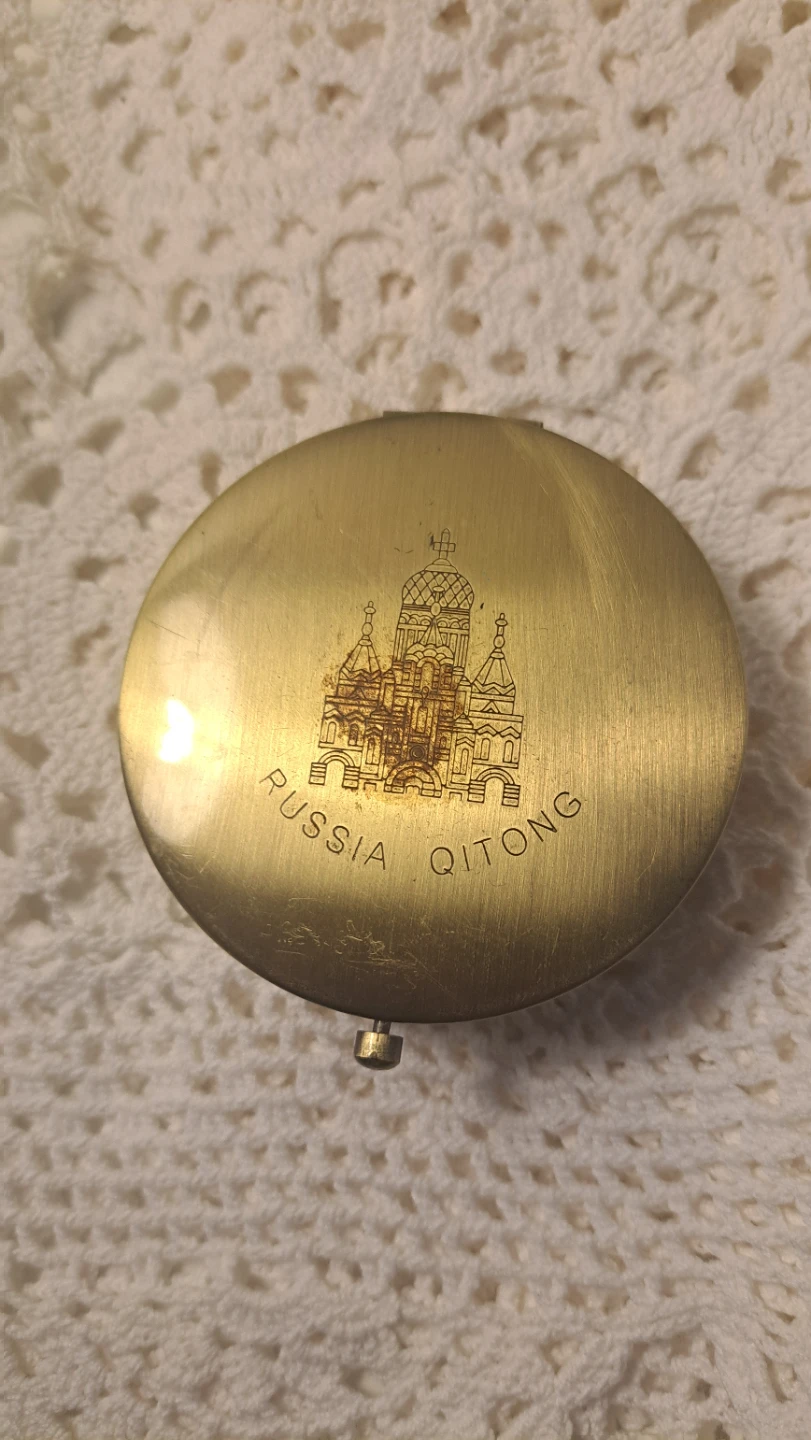 Vintage Decorative Compact Mirror with Russia Qitong Design - photo 3