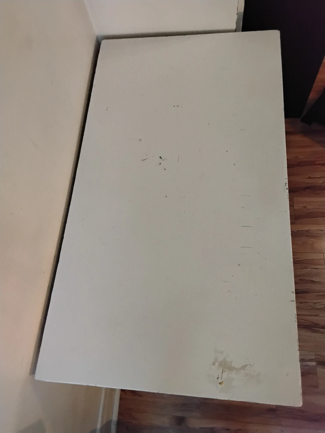 White wood desk with drawers &;Pull-out tray - photo 3
