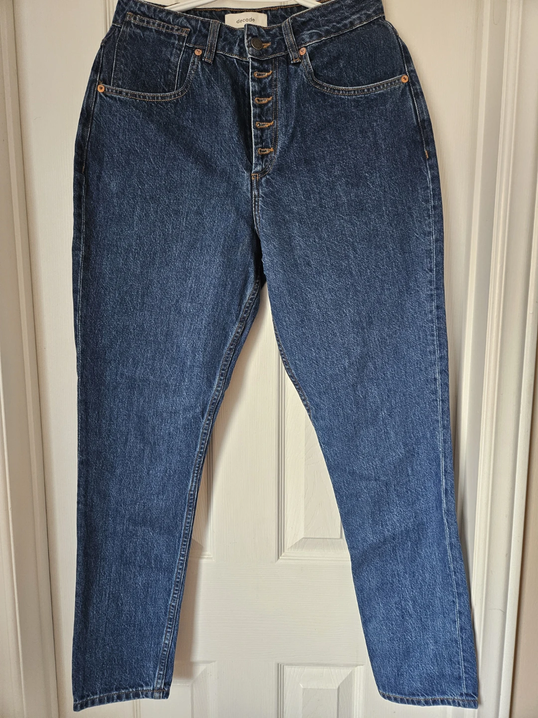 Like new Decade Studio Pamela jeans size 28