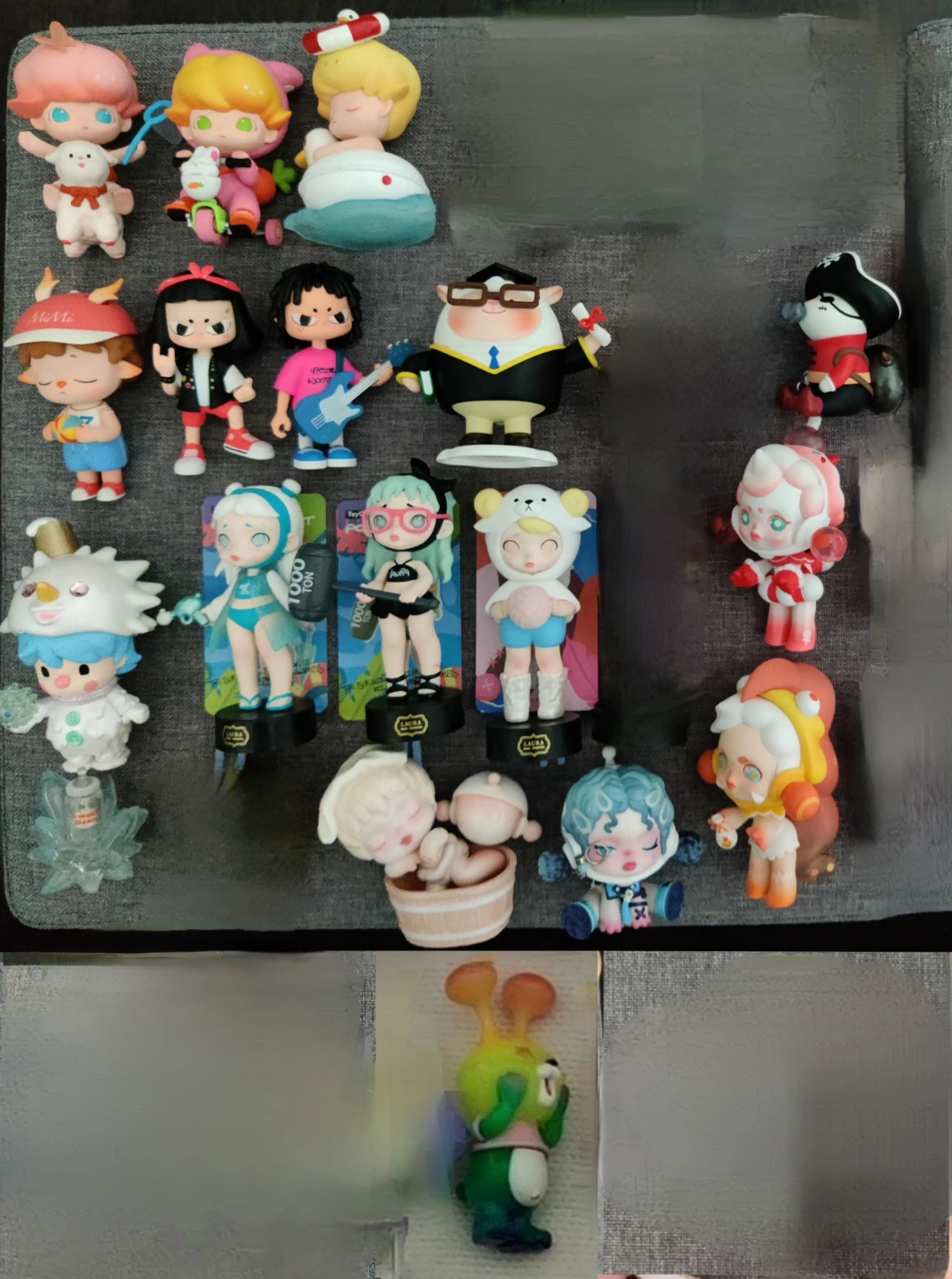 Pop Mart blind box figures