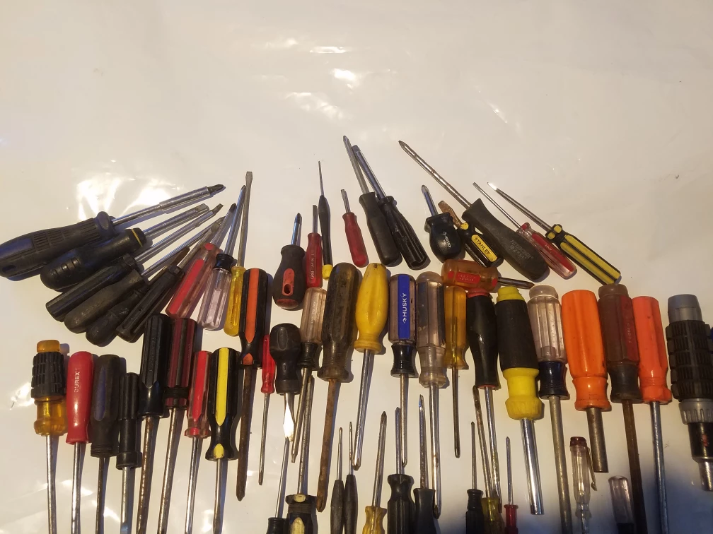 Assorted Screwdrivers 62 pieces - photo 3
