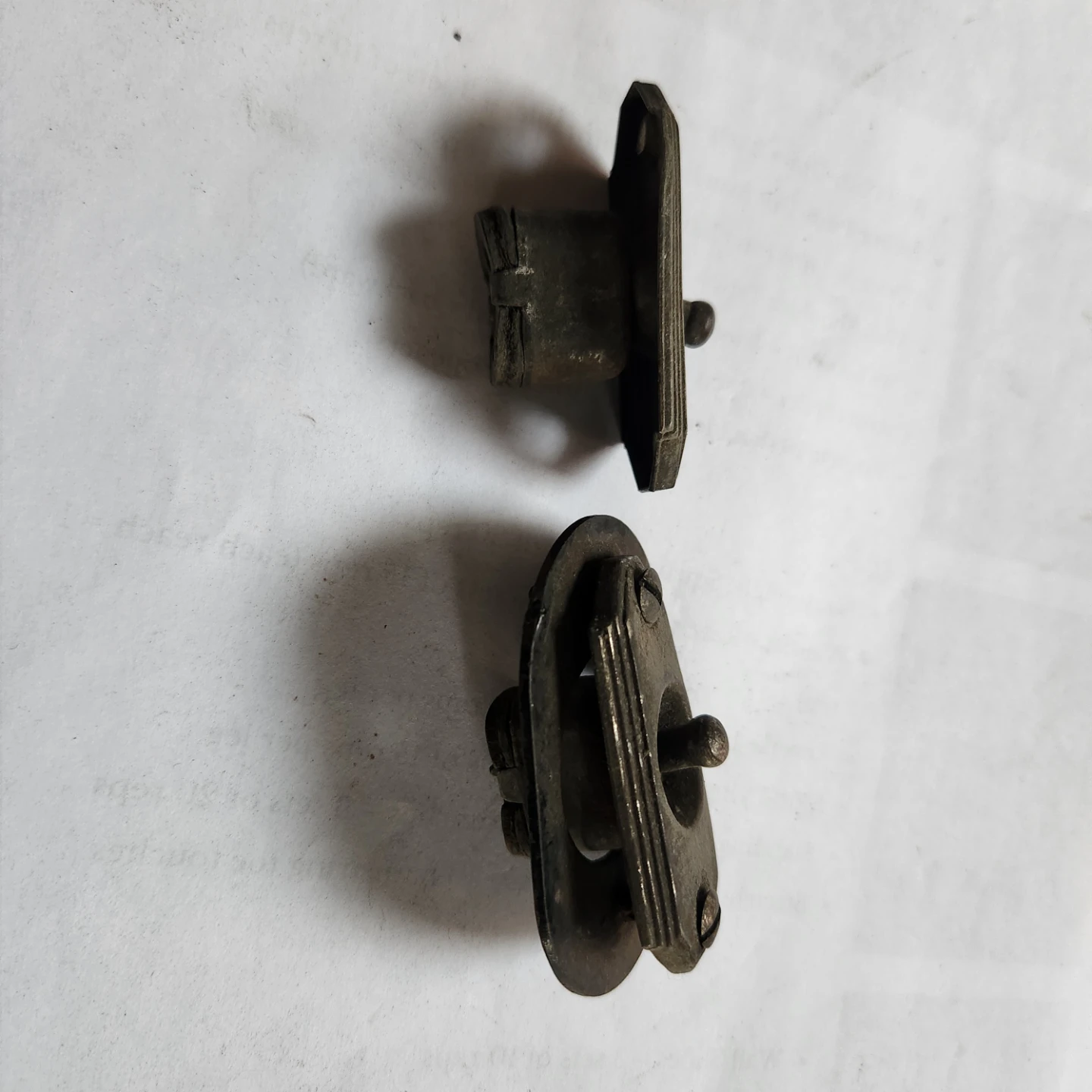1930 Hudson car  interior dome light switchs for parts - photo 3