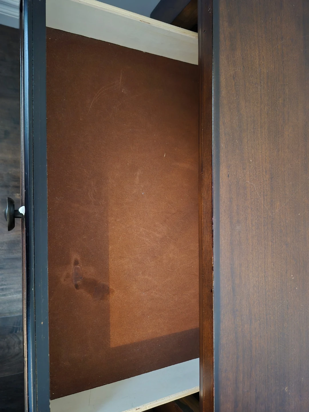 Dark Wood Bedroom - photo 2