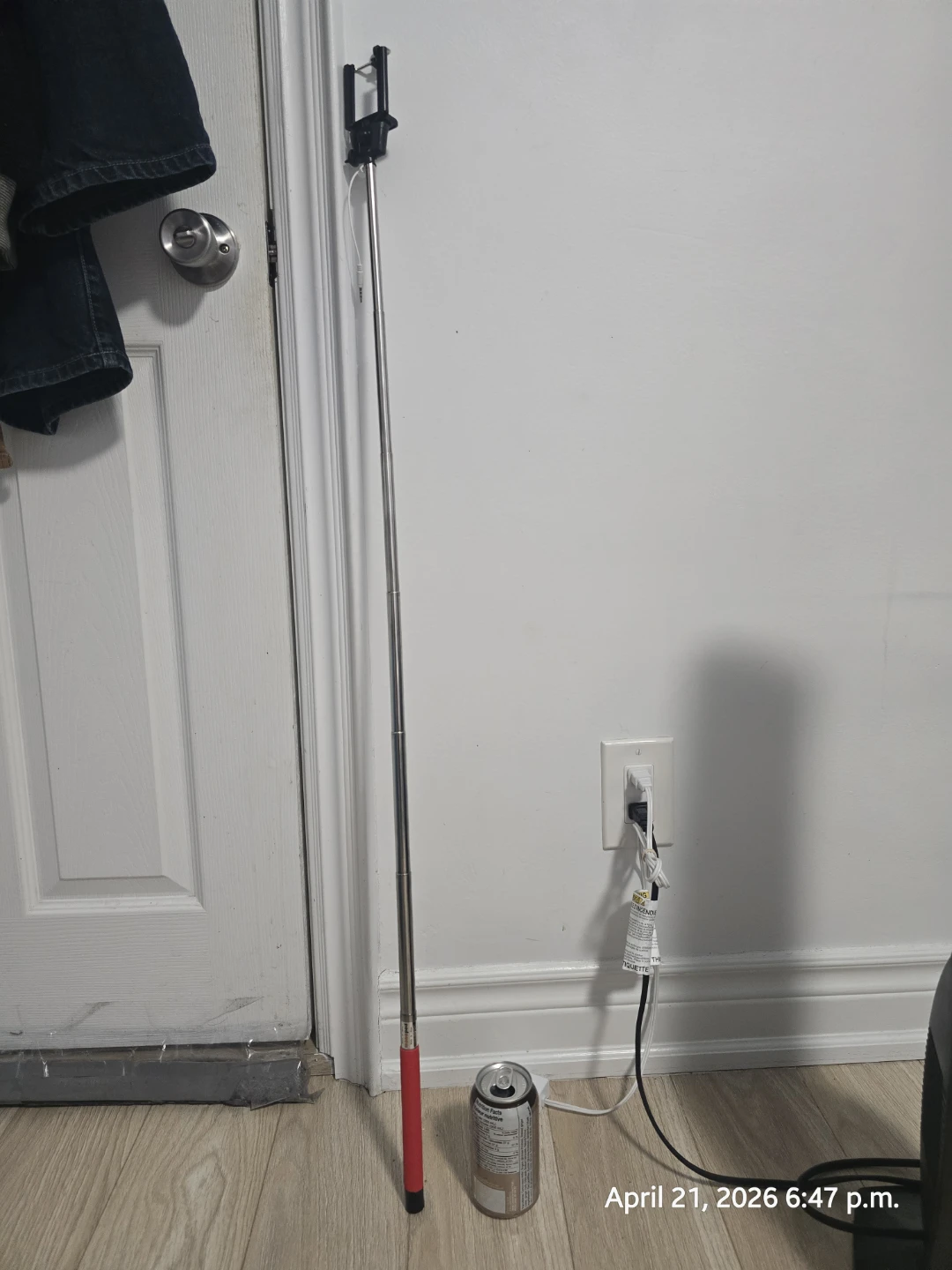 Selfie Stick with Wired Shutter - photo 2
