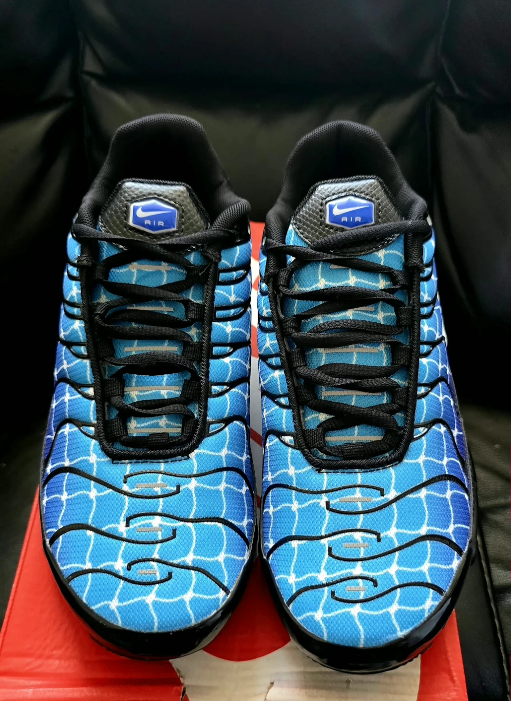 Brand new Nike Air Max Plus TN Size 8.5 - photo 2