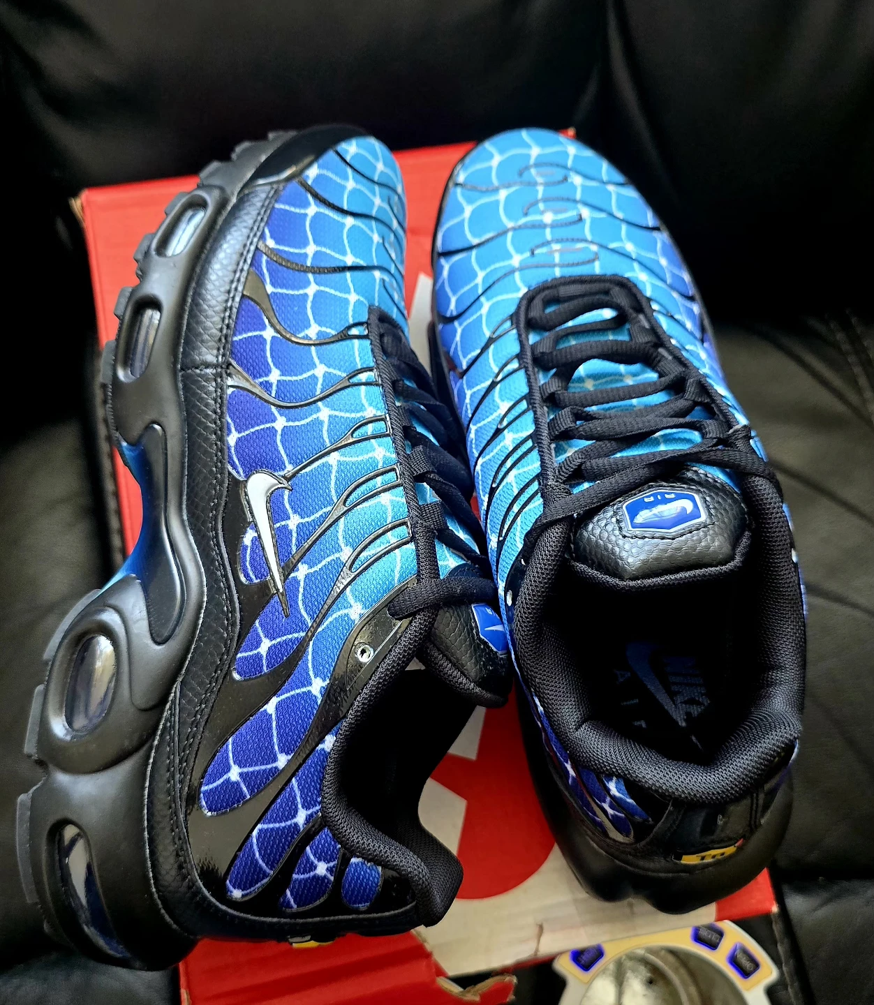 Brand new Nike Air Max Plus TN Size 8.5 - photo 3