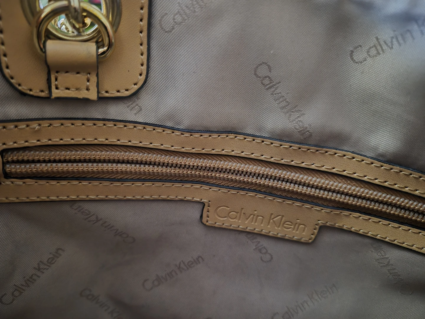 Calvin Klein Cork Tote Bag with Gold Chain Accents - photo 4