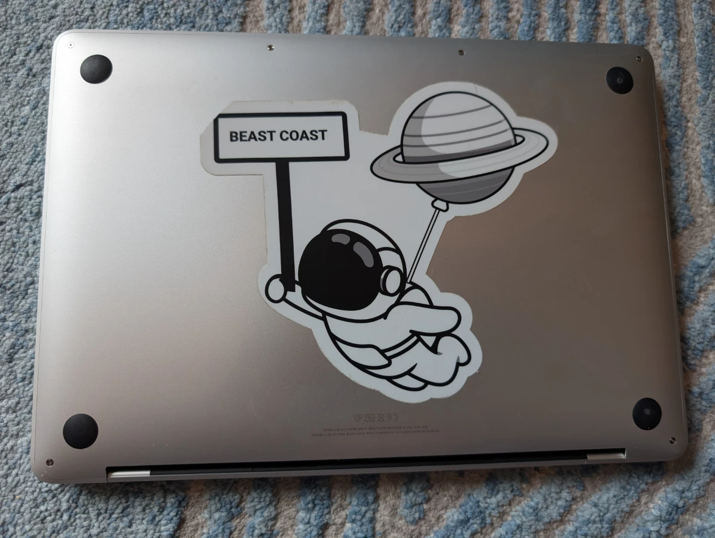 Bricked Apple MacBook Pro - photo 2